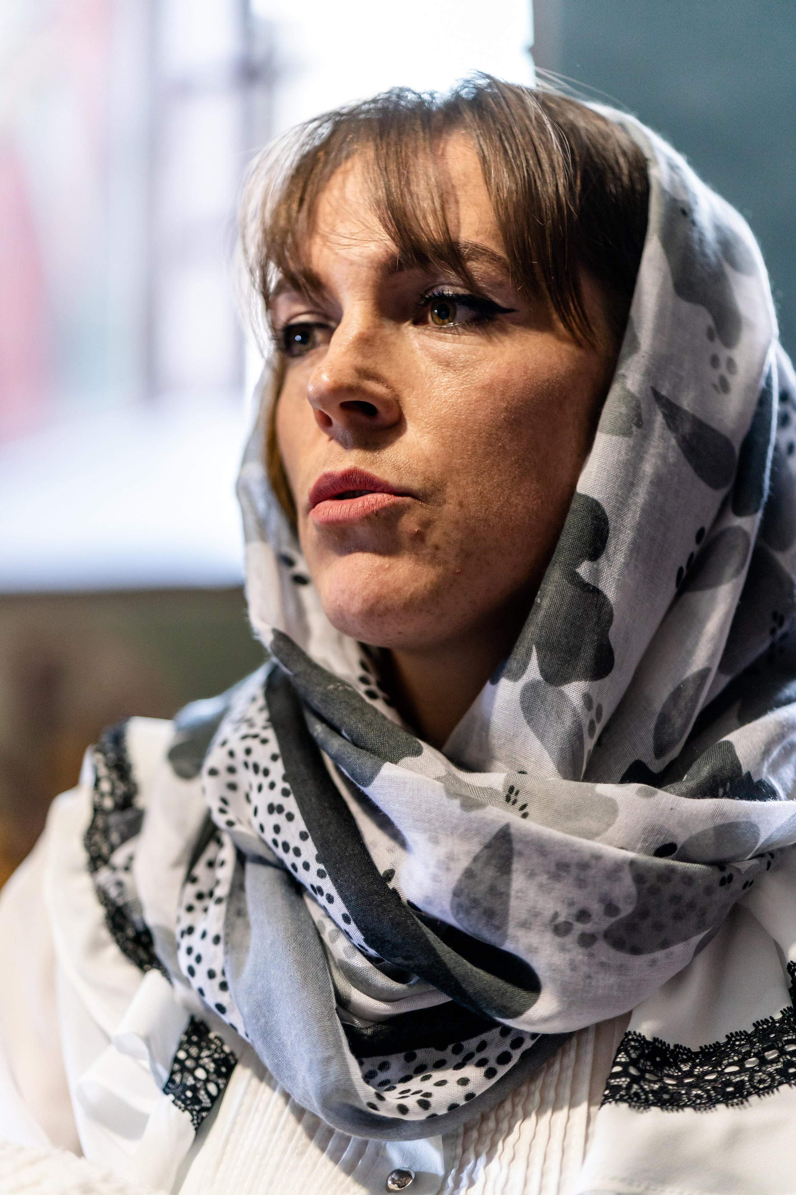 “Bebeluș botezat în biserică, ținut în brațe de nași”	•	“Detaliu cu lumânarea de botez decorată cu flori albe”	•	“Părinți emoționați alături de copilul lor la ceremonia de botez”	•	“Masa festivă de botez cu decor tematic și tort personalizat”	•	“Momentul în care preotul toarnă apă sfințită pe fruntea bebelușului”	“Bebeluș în rochie albă de botez, zâmbind în brațele mamei”	•	“Detaliu cu cruciulița de botez așezată pe o pernă de satin”	•	“Părinți și nași aprinzând lumânările în timpul ceremoniei de botez”	•	“Tort de botez decorat cu figurine tematice și numele copilului”	•	“Copil botezat dormind liniștit în pătuțul decorat festiv”	•	“Momentul în care preotul binecuvântează copilul în fața altarului”	•	“Invitați adunându-se în jurul mesei festive la petrecerea de botez”	•	“Bebeluș ținând în mână o jucărie personalizată primită la botez”	•	“Familie fericită pozând împreună după ceremonia de botez”	•	“Decor tematic cu baloane și flori la locația petrecerii de botez” fotograf Botoșani fotograf evenimente fotograf botez Alin Chirila fotograf alinofotostudio,- Preotul ținându-l pe micuțul Mathias Gabriel la botez, în biserica Înălțarea Domnului, Copălău  - Detalii de la botezul lui Mathias – lumânare, trusou și icoană  - Familia lui Mathias Gabriel alături de micuț, în ziua botezului  - Portret emoționant cu mama și bebelușul în brațe, în biserică,fotograf profesionist evenimente Botoșani, Iași, Suceava, Fălticeni, Bacău, Pașcani, Roman - AlinoFotoStudio by Alin Chirilă - servicii foto nuntă, botez, cununie, ședințe foto creative, albume personalizate, fotografii emoționante și calitative pentru cele mai importante momente din viață,fotograf nuntă Botoșani Alin Chirilă,  ședință foto botez Iași - AlinoFotoStudio,  servicii fotograf profesionist evenimente Suceava,  fotograf cununie civilă Fălticeni - Alin Chirilă,  album foto nuntă personalizat Bacău.“Bebeluș botezat în biserică, ținut în brațe de nași”	•	“Detaliu cu lumânarea de botez decorată cu flori albe”	•	“Părinți emoționați alături de copilul lor la ceremonia de botez”	•	“Masa festivă de botez cu decor tematic și tort personalizat”	•	“Momentul în care preotul toarnă apă sfințită pe fruntea bebelușului”	“Bebeluș în rochie albă de botez, zâmbind în brațele mamei”	•	“Detaliu cu cruciulița de botez așezată pe o pernă de satin”	•	“Părinți și nași aprinzând lumânările în timpul ceremoniei de botez”	•	“Tort de botez decorat cu figurine tematice și numele copilului”	•	“Copil botezat dormind liniștit în pătuțul decorat festiv”	•	“Momentul în care preotul binecuvântează copilul în fața altarului”	•	“Invitați adunându-se în jurul mesei festive la petrecerea de botez”	•	“Bebeluș ținând în mână o jucărie personalizată primită la botez”	•	“Familie fericită pozând împreună după ceremonia de botez”	•	“Decor tematic cu baloane și flori la locația petrecerii de botez” fotograf Botoșani fotograf evenimente fotograf botez Alin Chirila fotograf alinofotostudio.fotograf botez Amelis Maria, fotografie botez Botoșani, fotograf Alin Chirilă, amintiri botez, fotografii botez, botez Amelis Maria, fotograf copii, fotografie botez în Botoșani,