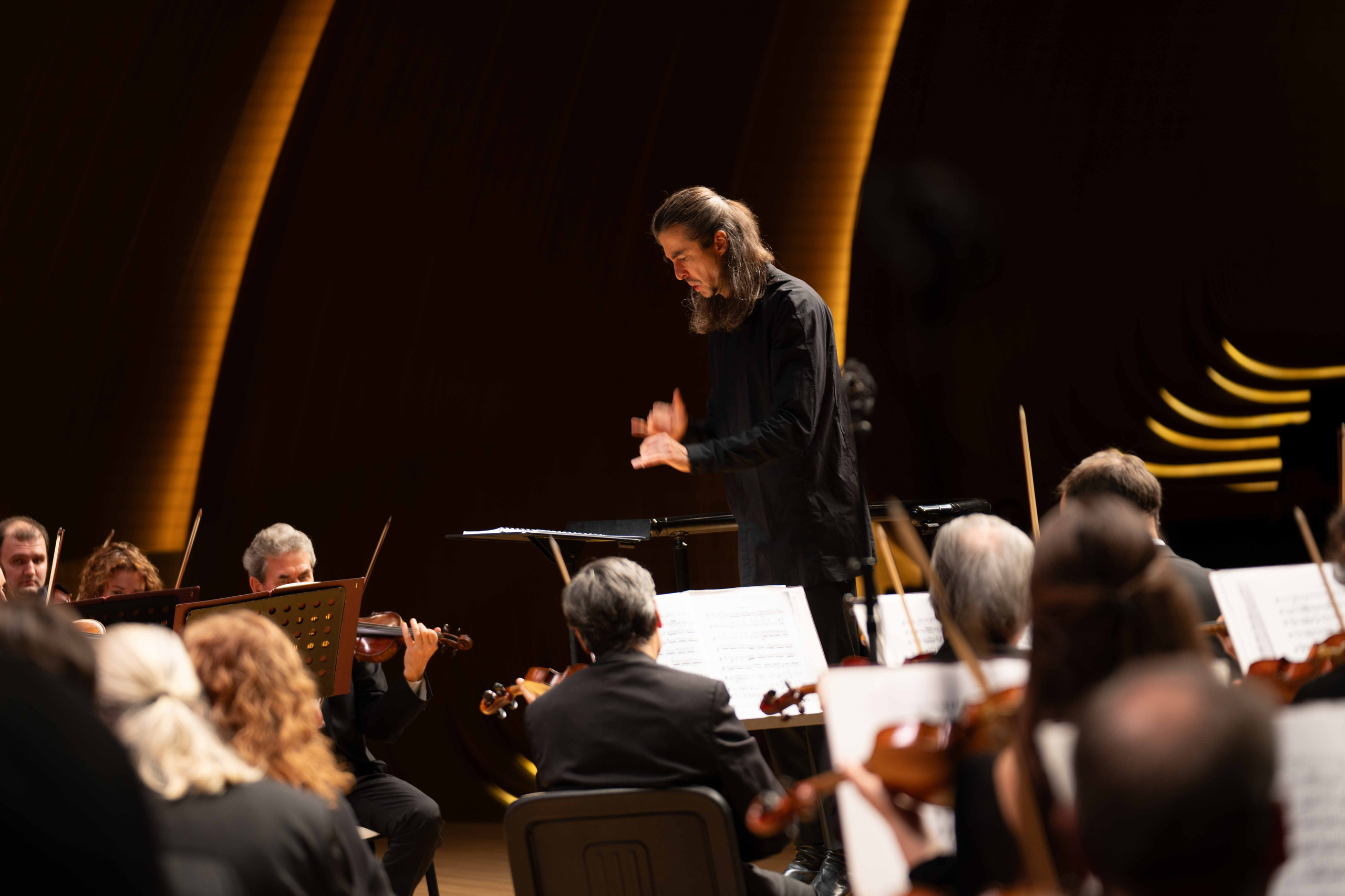 The Tchaikovsky Academic Grand Symphony Orchestra in Baku. Wedding&Event photographer Ismail Rzayev in Baku