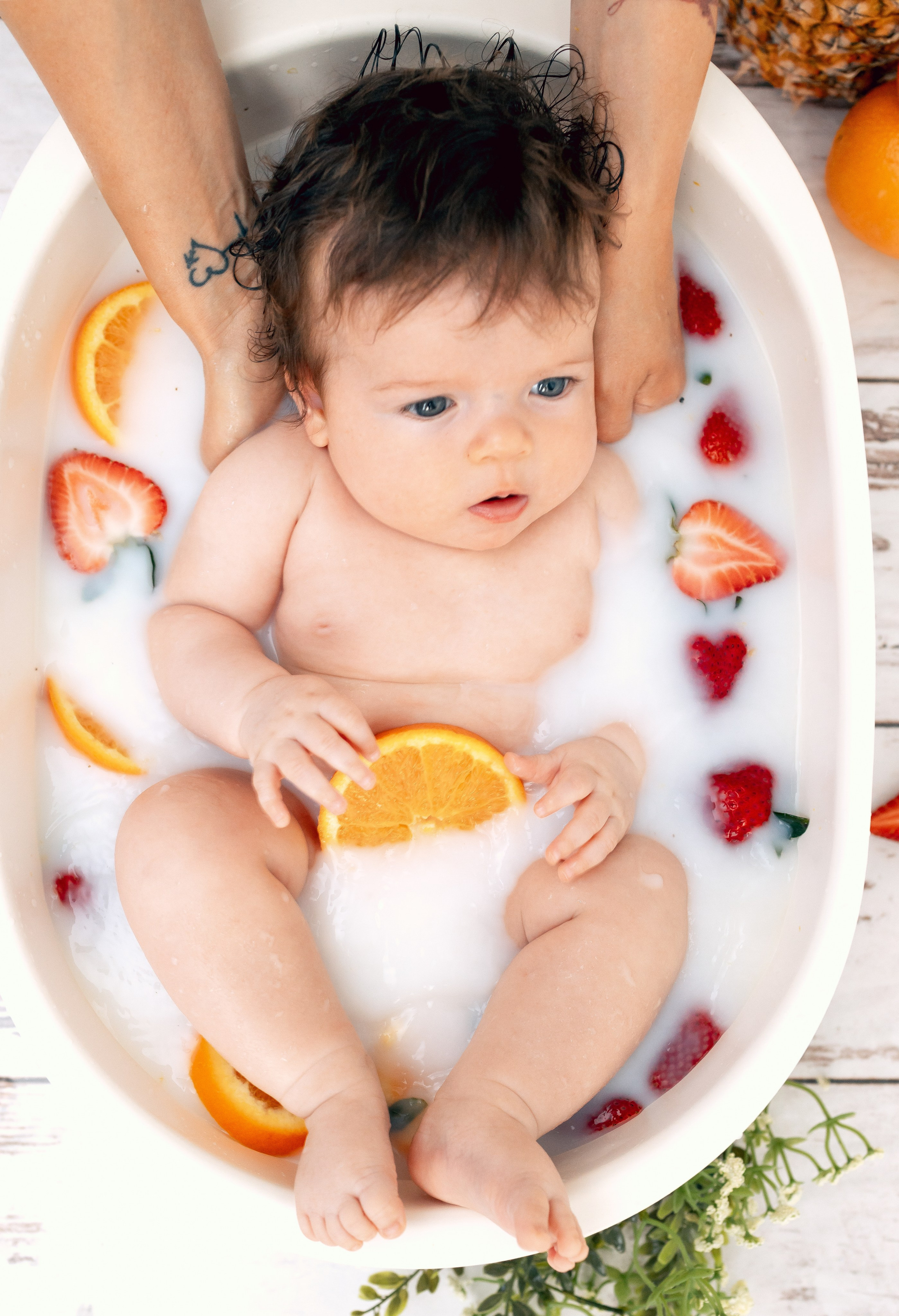 Milk bath. Anaeliseevaphoto.com