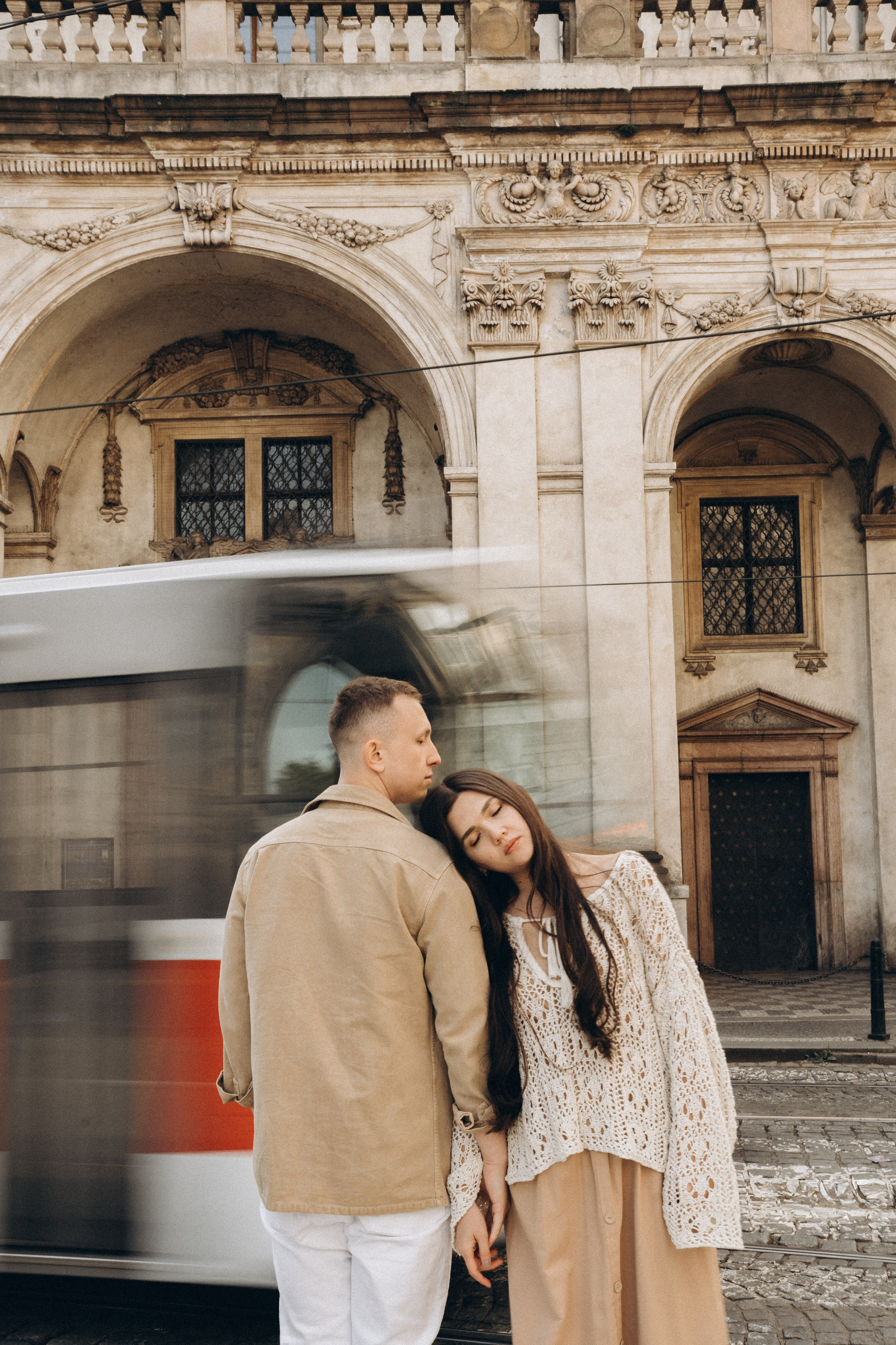 Praha Paar Shooting. Elumi Madeira Photographer