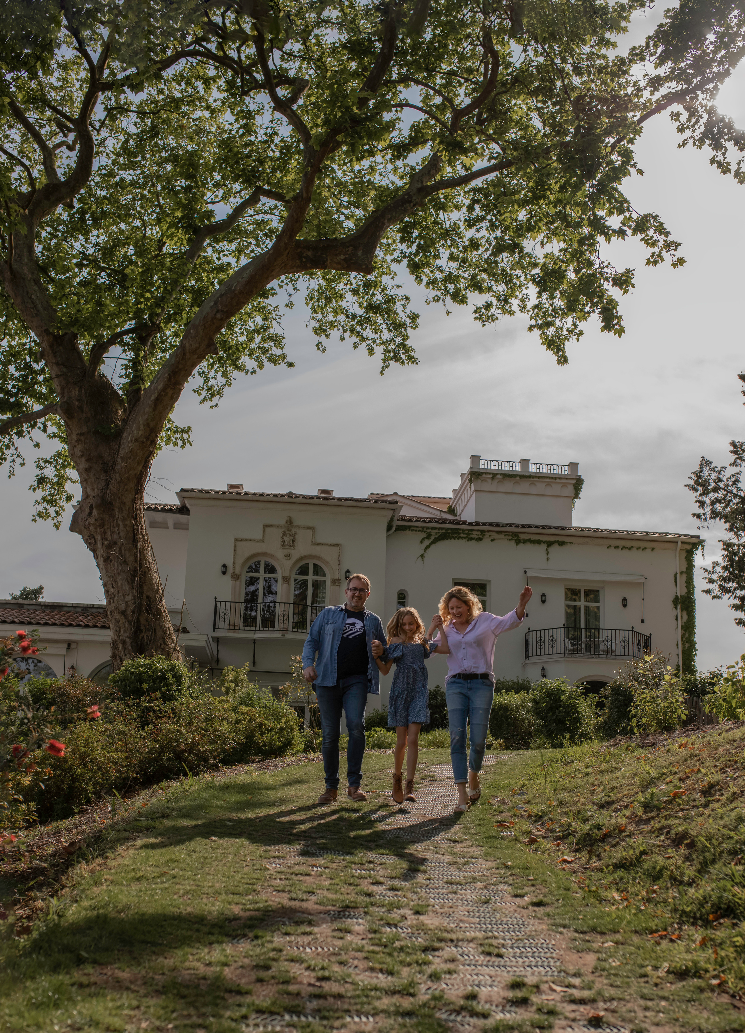 Photo mariage Biarritz photographe portraits famille pays basque shooting extérieur reportage événementiel Côte Basque. Photographe de famille et mariage à Biarritz Marianna Portassau