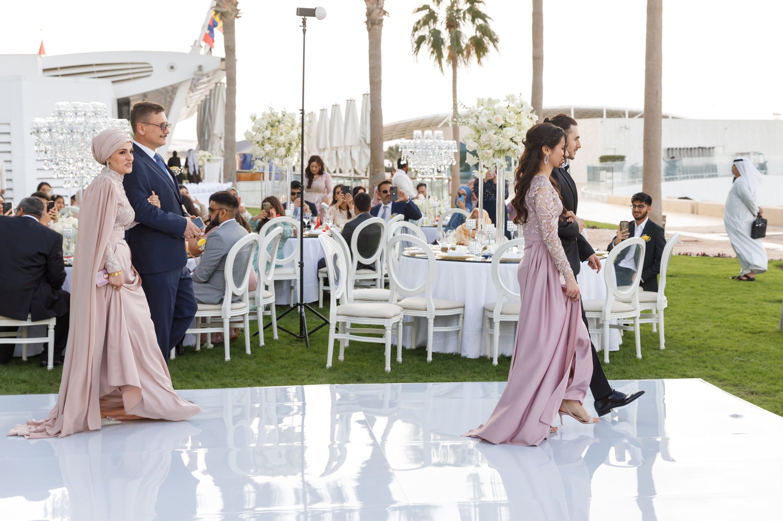 22/12/2023 Burj Al Arab wedding. Photographer Anna Curly | Weddings and Events in Dubai