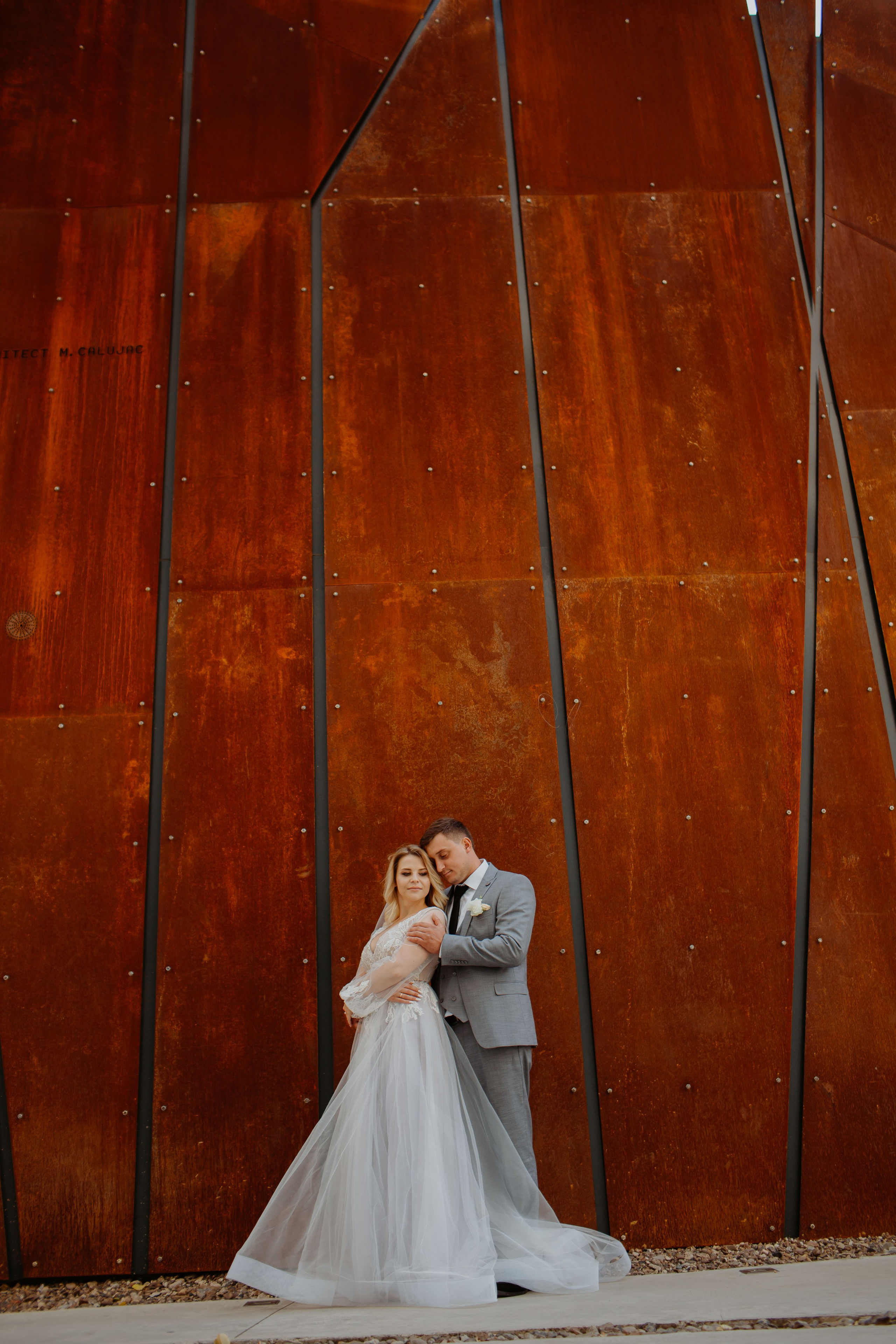 V & C. Crudueugen.com