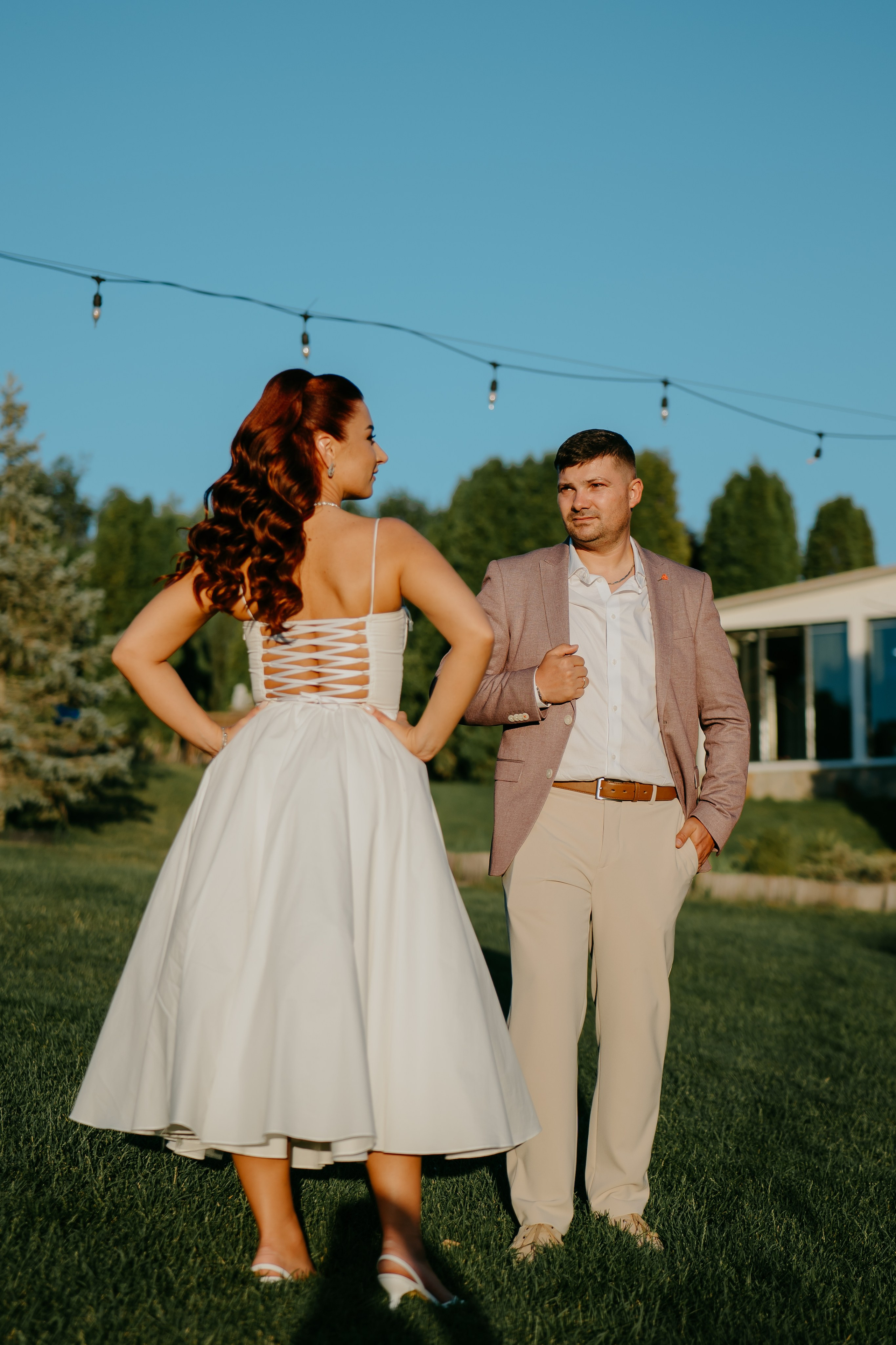 V & A. Crudueugen.com