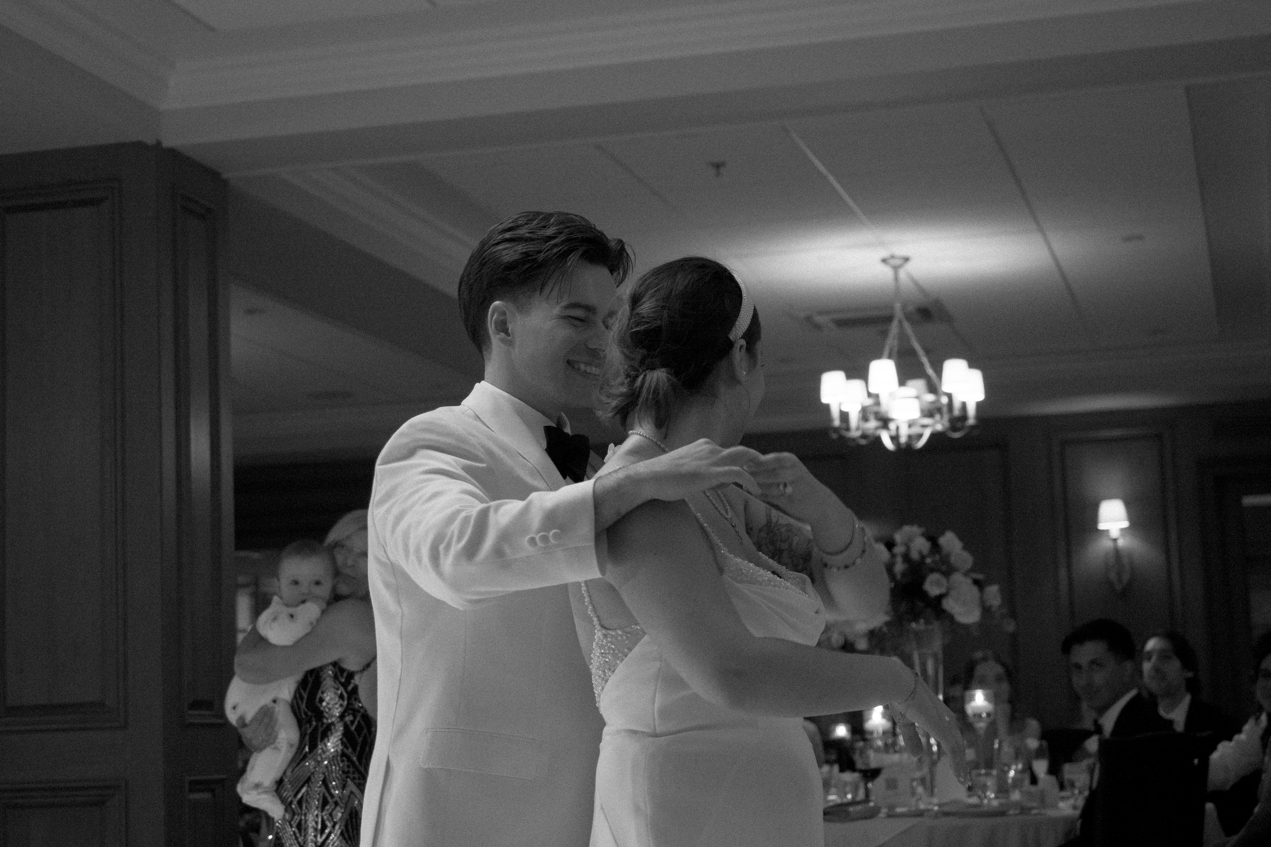 Wedding of Cassandra and Loïc in Beaconsfield, Montreal. Wedding and Family Photography Montreal Muriel Oe Photo