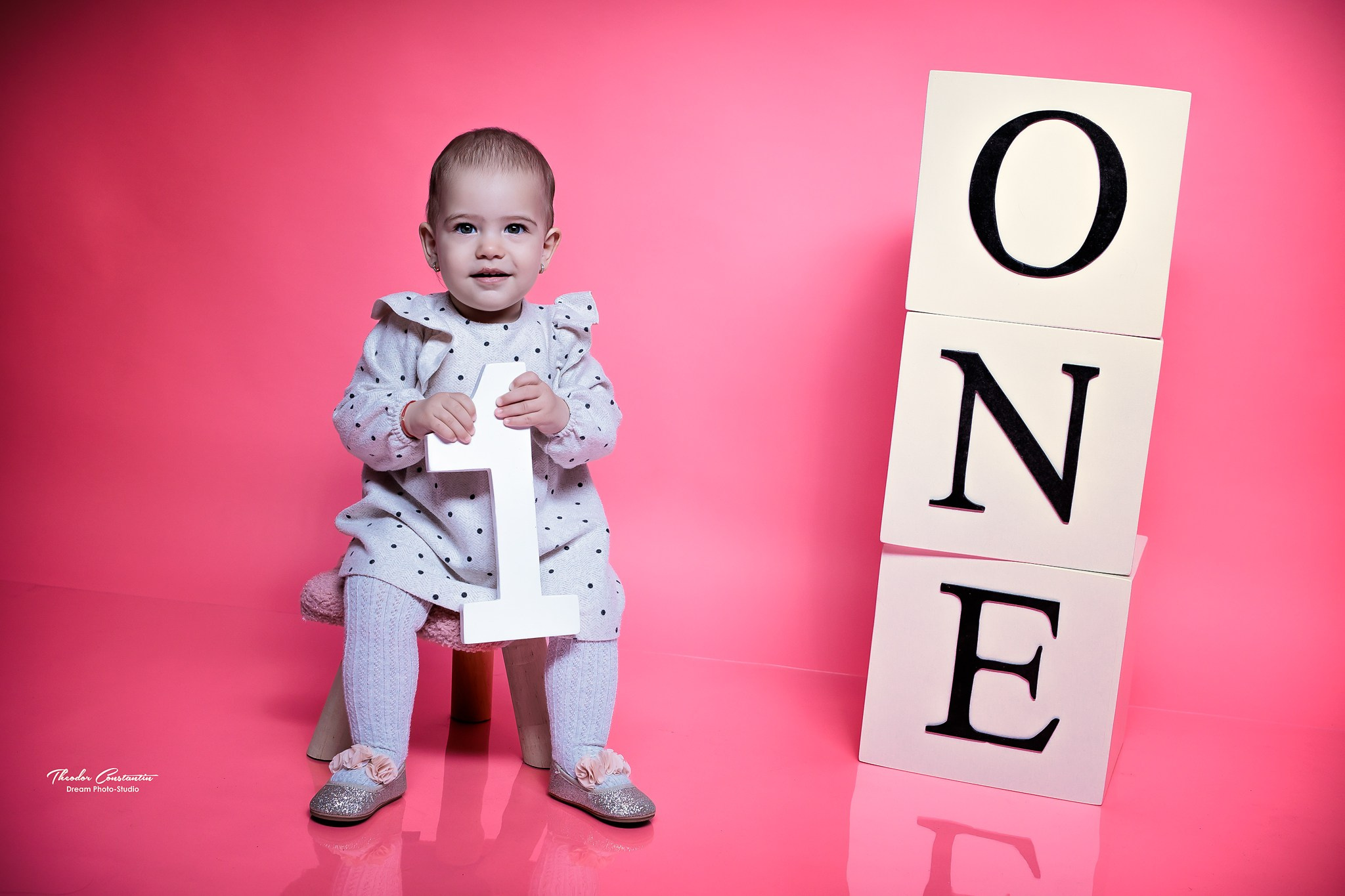 Studio. Dream Studio Galați – ședințe foto profesionale pentru familie, portrete și evenimente