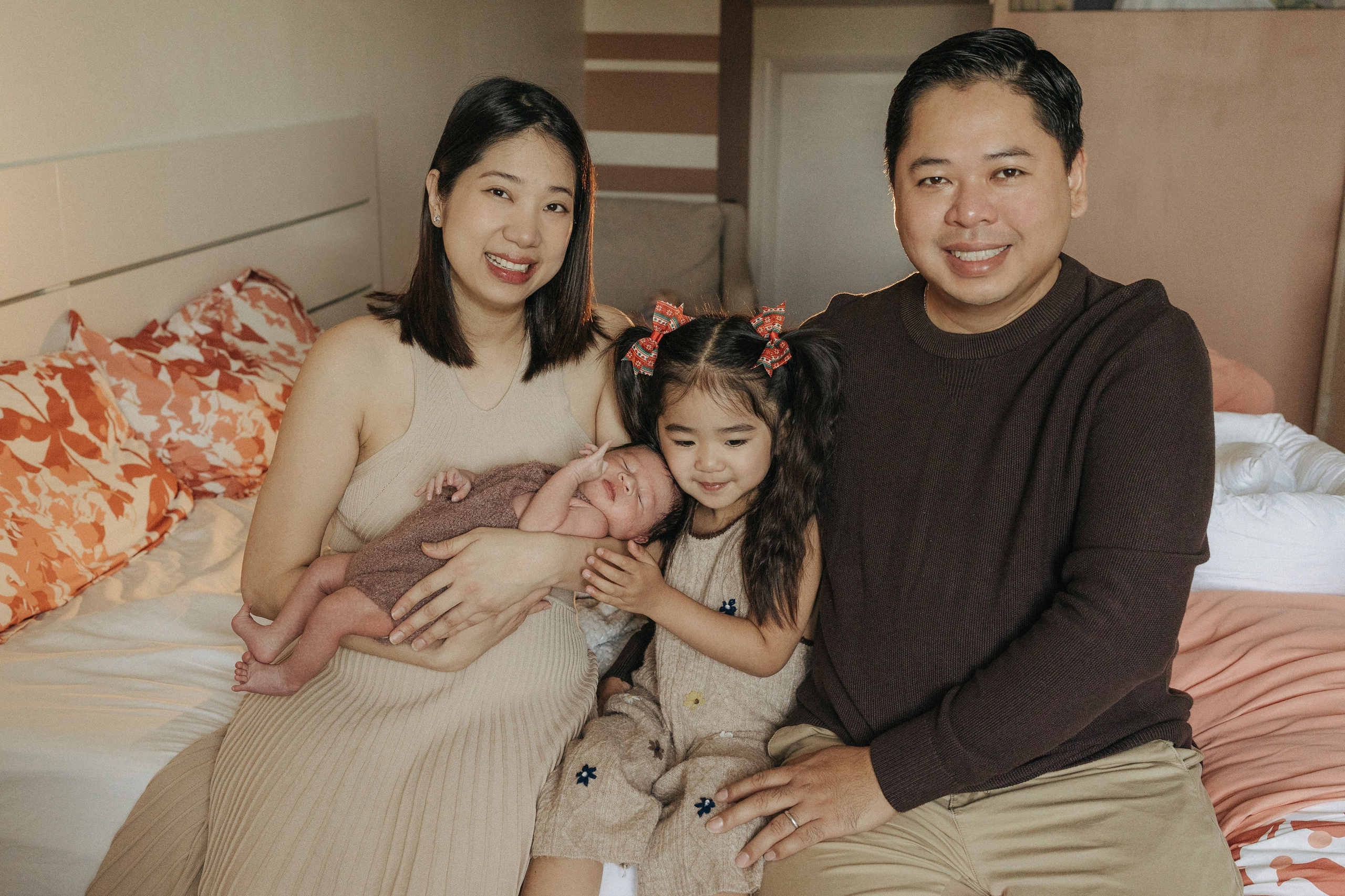 Full Family Newborn Photography – Love, Warmth & Connection. Alisa Tant — Family and newborn photographer Bucks County, Montgomery county, Philadelphia, NJ