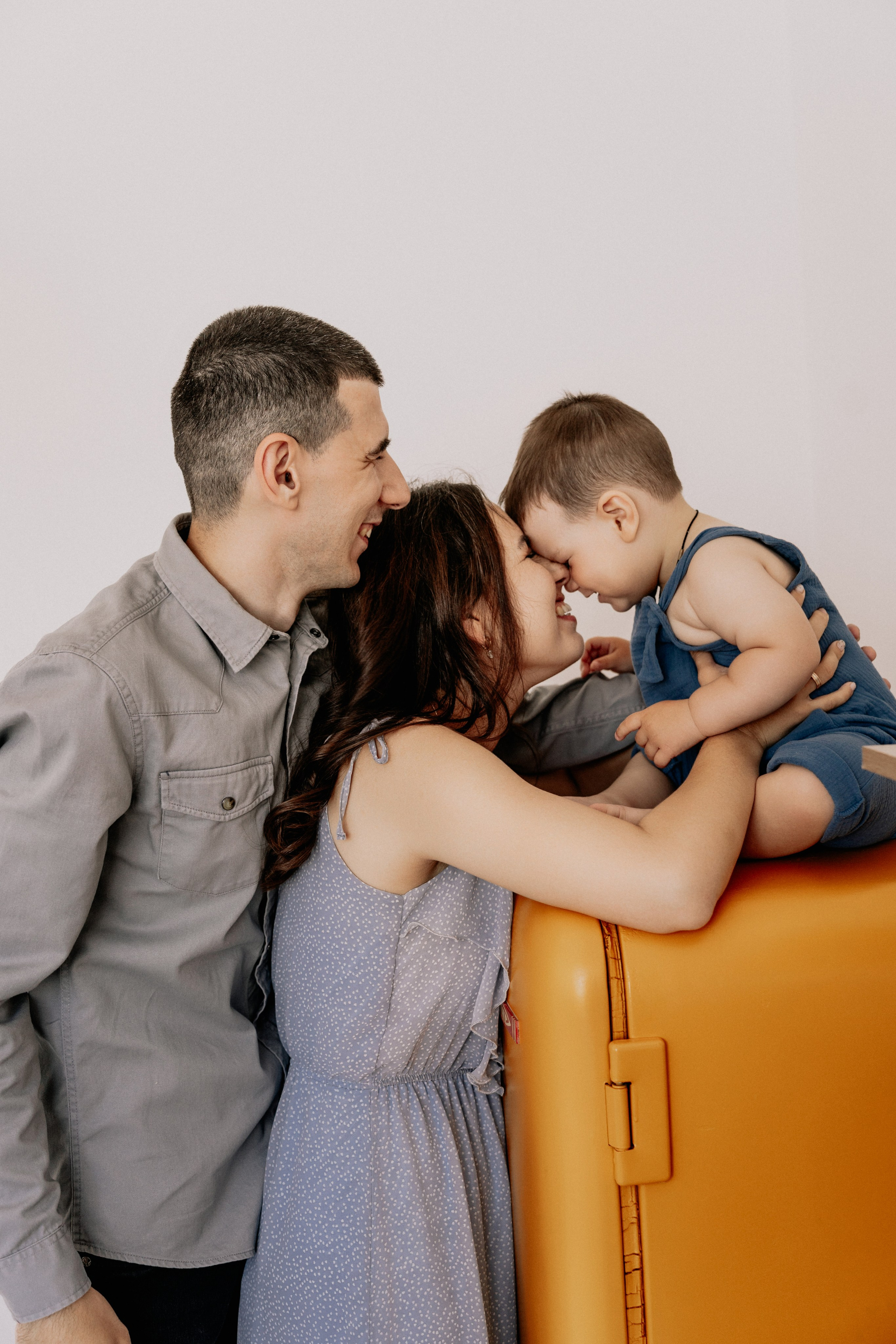 Cozy Family Photography at Home – Lifestyle & Love. Alisa Tant — Family and newborn photographer Bucks County, Montgomery county, Philadelphia, NJ