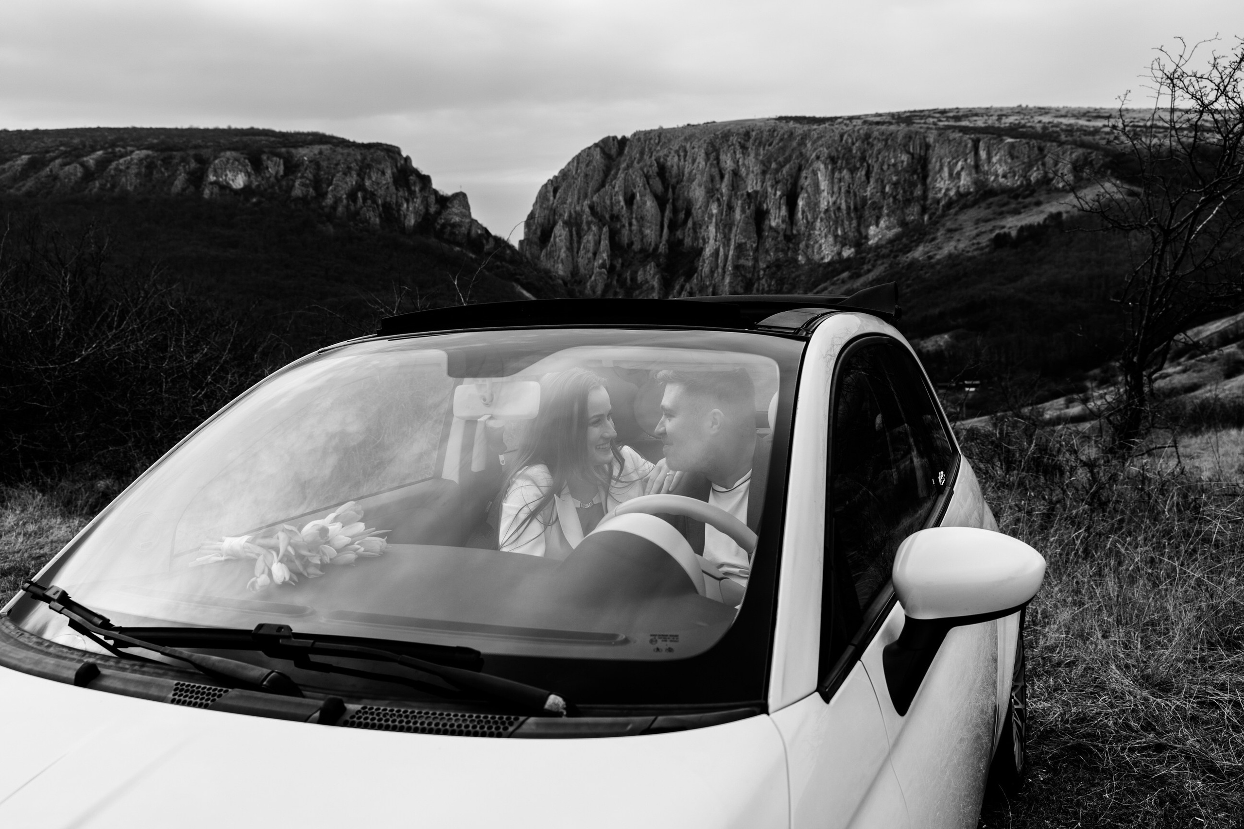 Nuntă & Save the date. Portré 📸 Photographer | Newborn photos • Maternity photos • Engagements • Weddings • Events • Portraits • Families • Birthdays • Parties