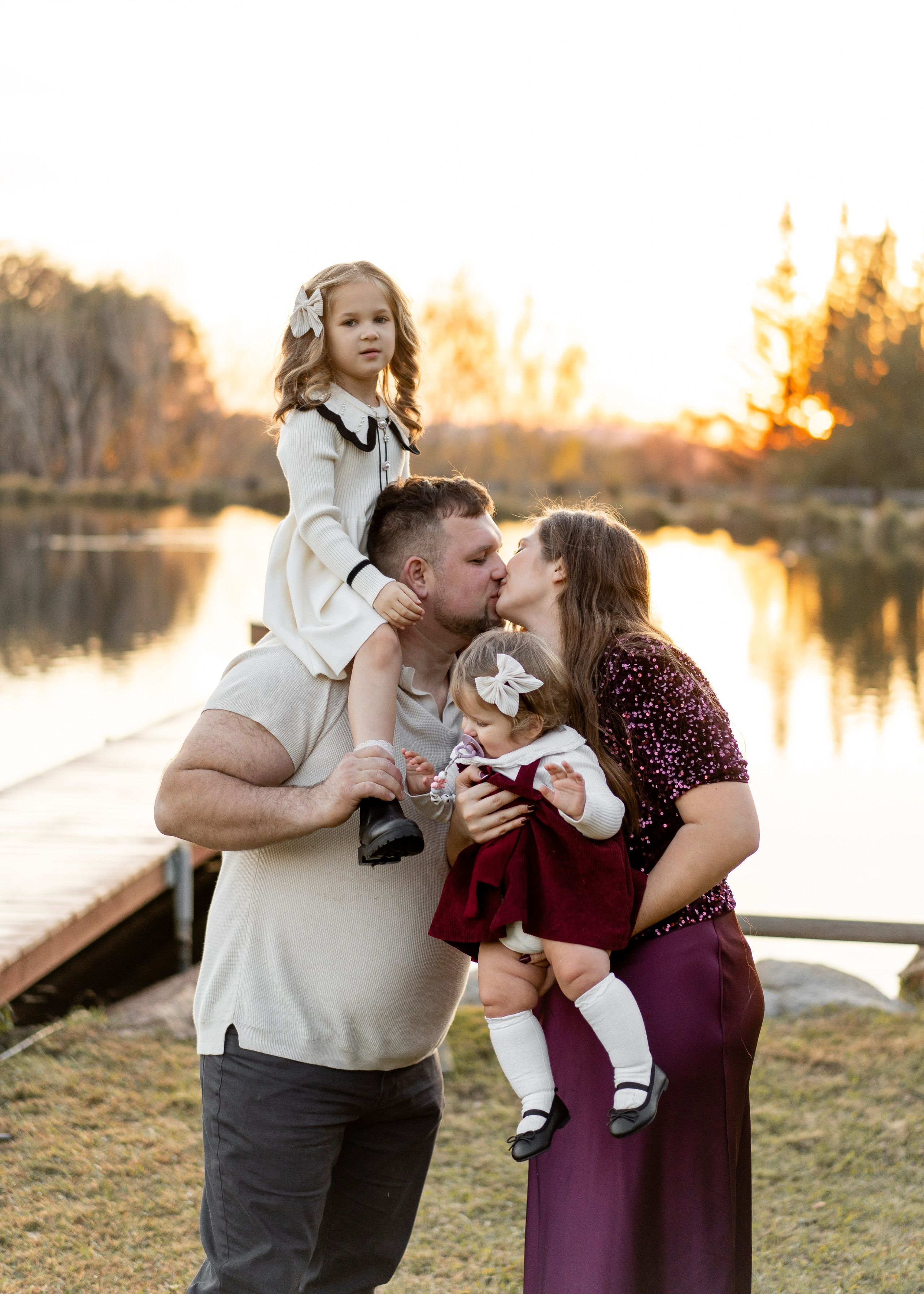 Klyushin family. Family photographer in Sacramento | Sofia Pavenko