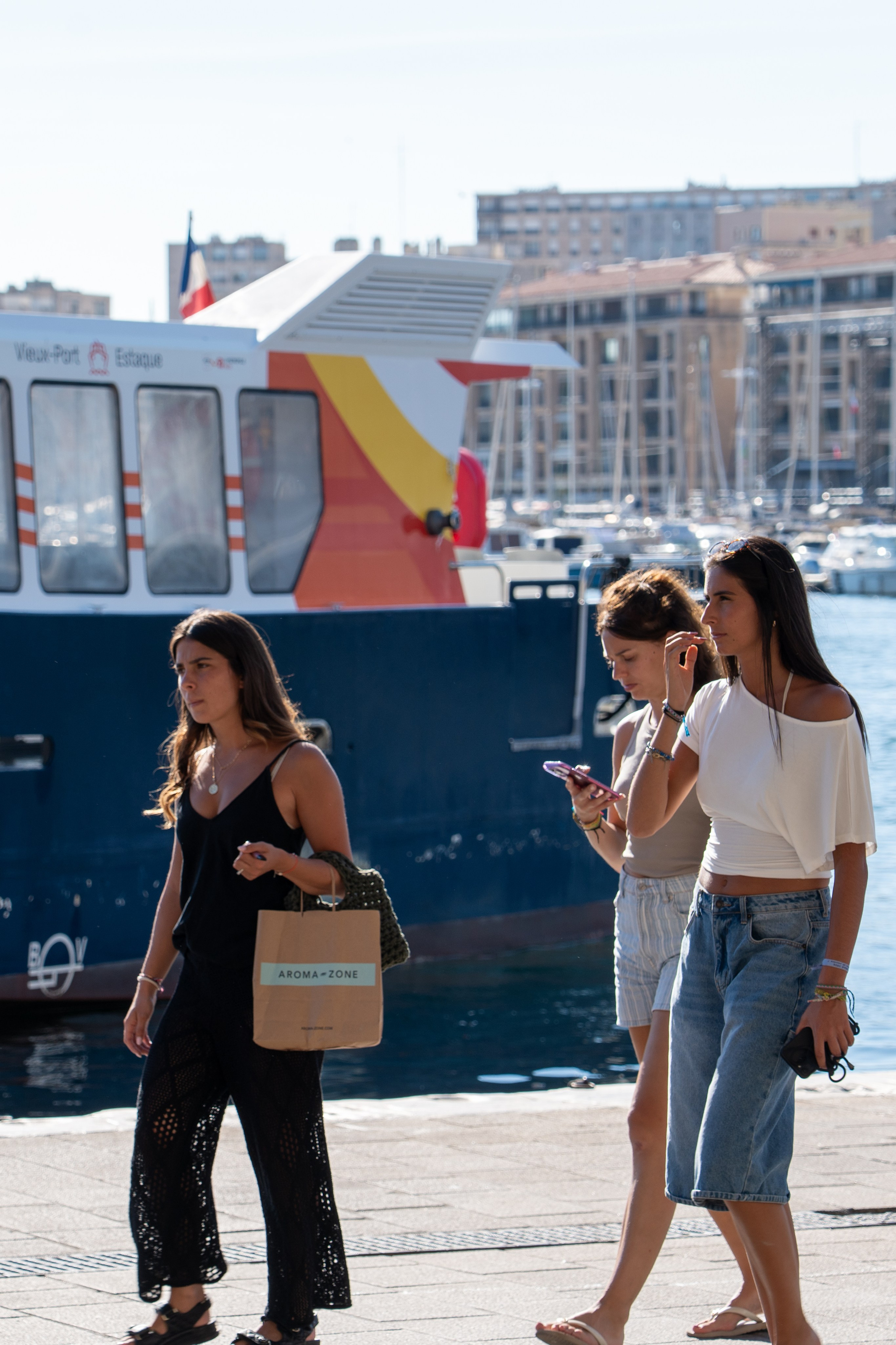 Streets of Marseille. URBANSTREETFILES.ART