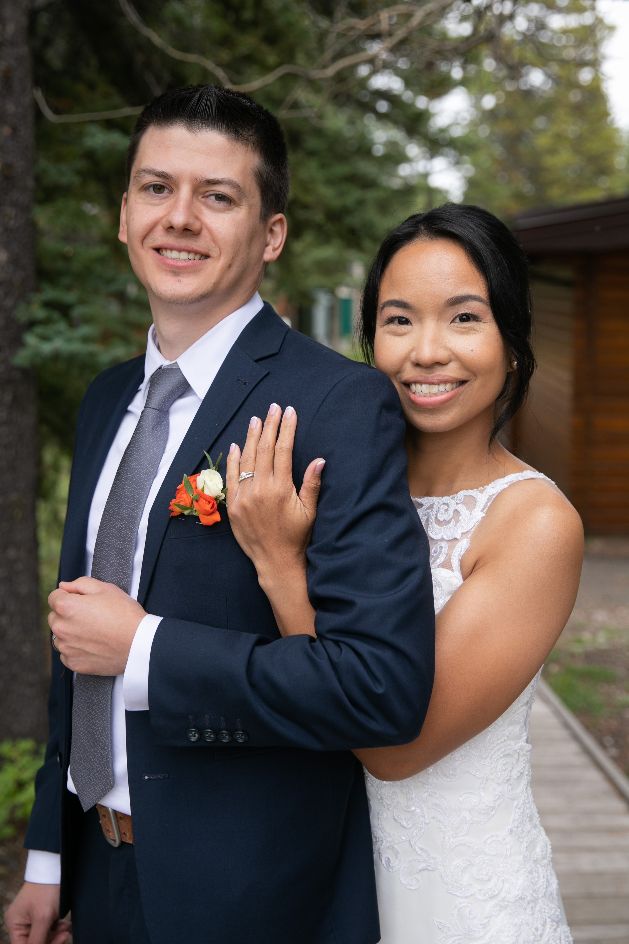 Aleks & Erika — Wedding. Fotografía accesible en Calgary