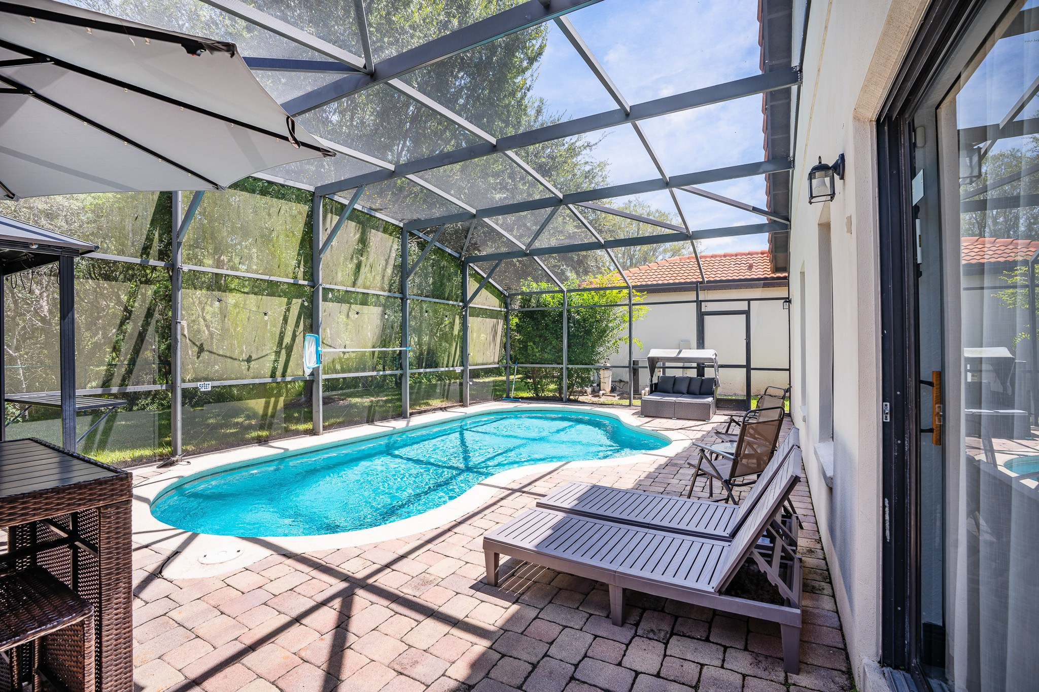 Airbnb: Real Estate 03. Welcome to my video and photo world!