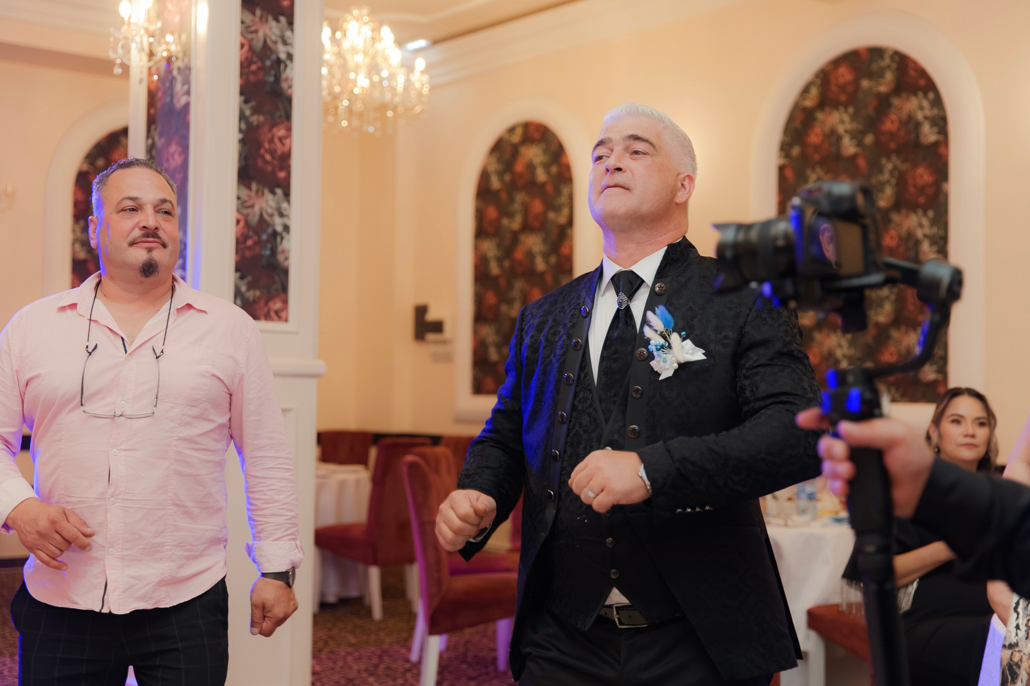 Mihai & Oana. Servicii foto-video profesionale, pentru momente de neuitat