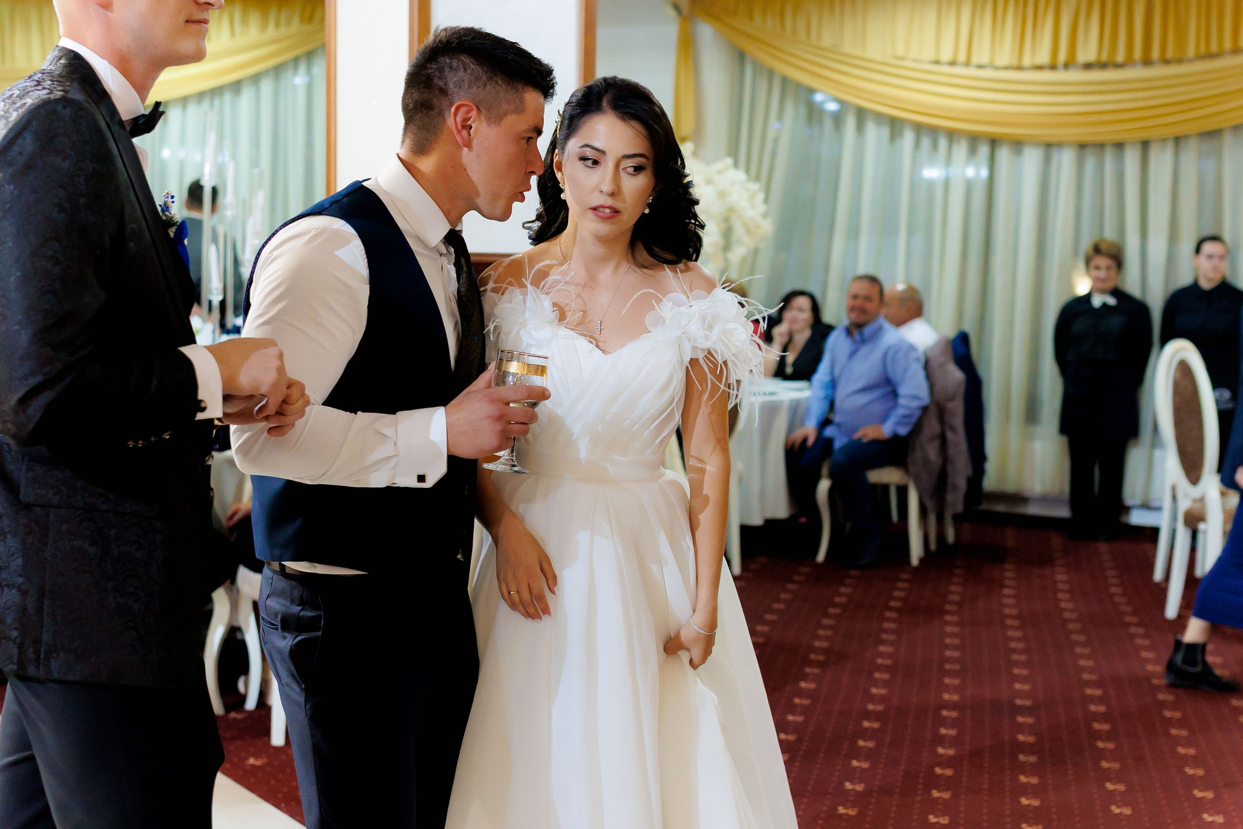 Loredana & Emilian – Ziua Nunții | Videografie - fotografie Botez Suceava, Iași, Botoșani. Servicii foto-video profesionale, pentru momente de neuitat