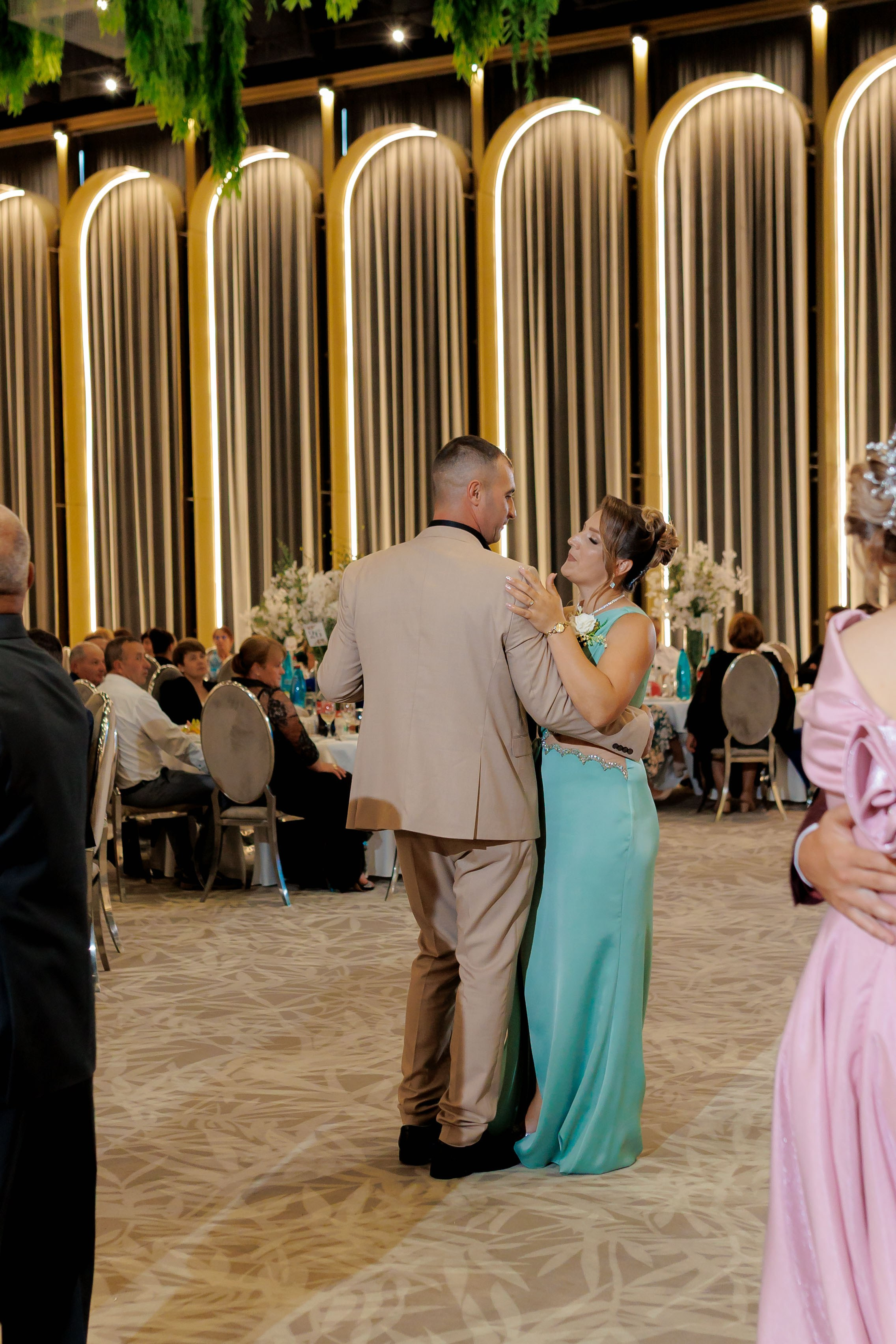 Nunta Nicoleta & Răzvan | Fotografie & Videografie Profesională. Servicii foto-video profesionale, pentru momente de neuitat