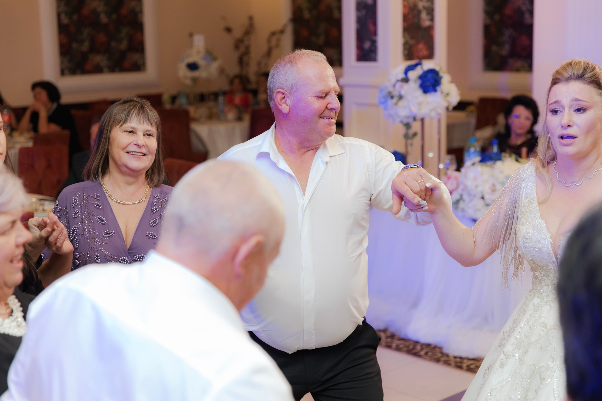 Mihai & Oana. Servicii foto-video profesionale, pentru momente de neuitat