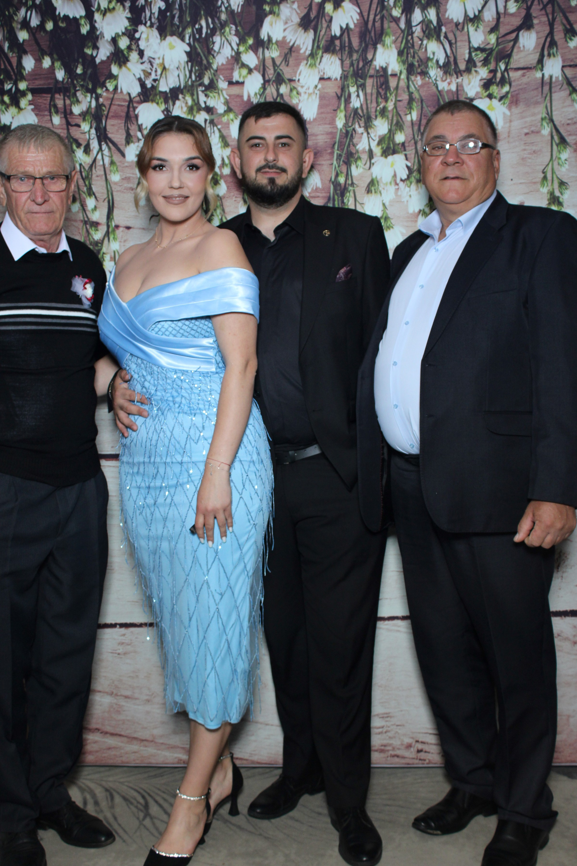 Nunta Denisa & Daniel – Zâmbete și distracție cu Oglinda Amintirilor Suceava