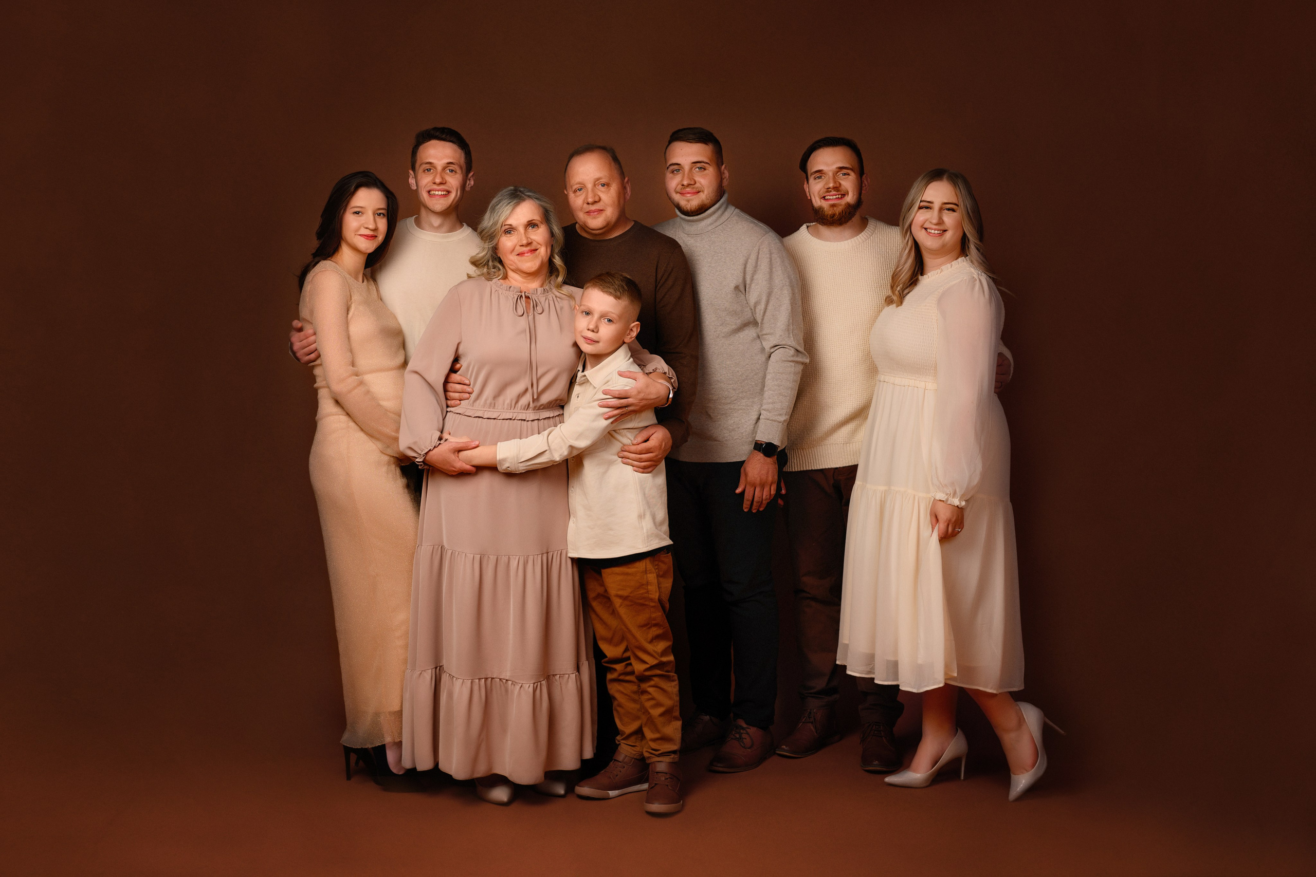 Family, Wolf. Wedding & family photography in Seattle area. Helen Michelle photographer