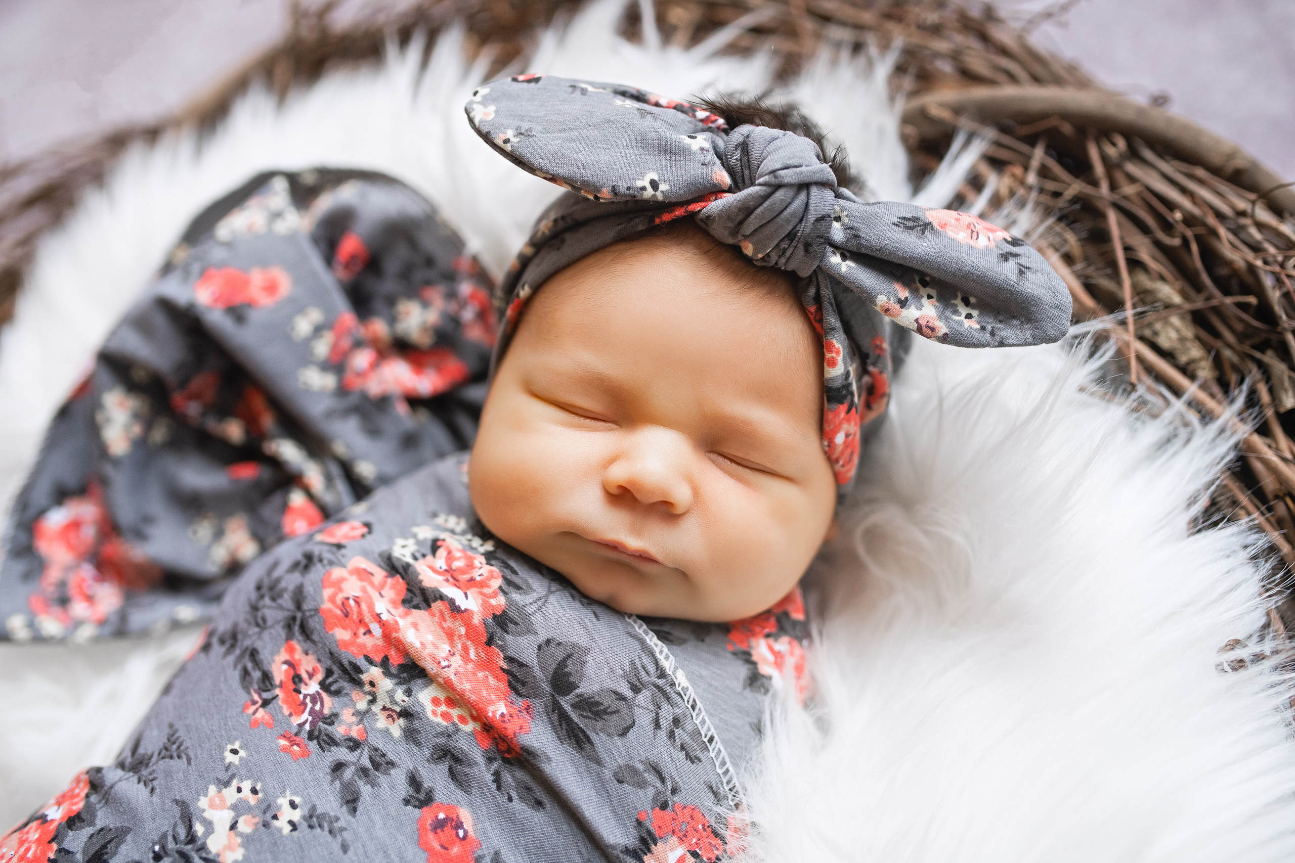 Newborn. Family and kids photographer Anastasiya Hanush in Massachusetts