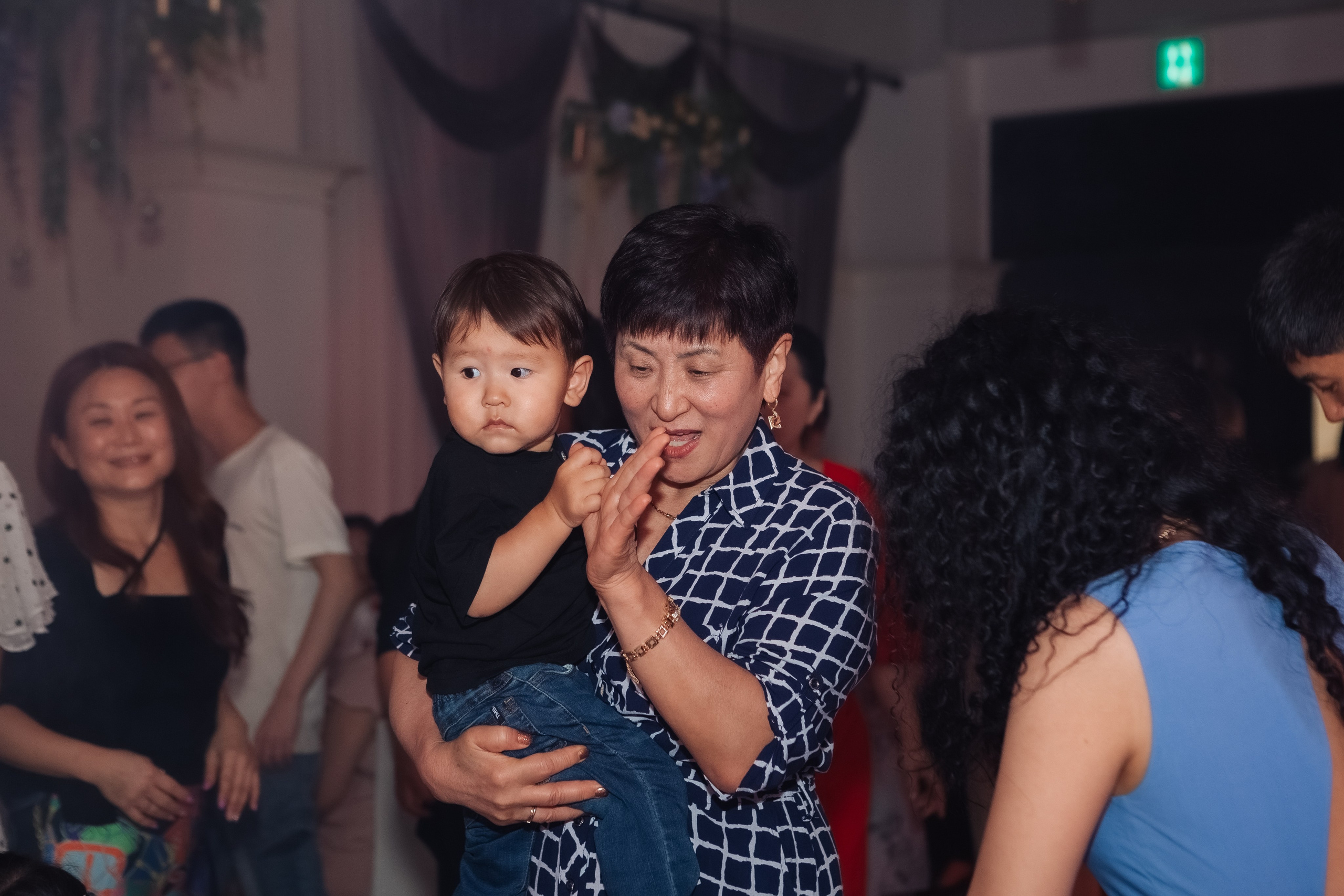 Тео дома и в ресторане. Фотограф беременности, ньюборн и годовасиков в Корее Жанна Хан