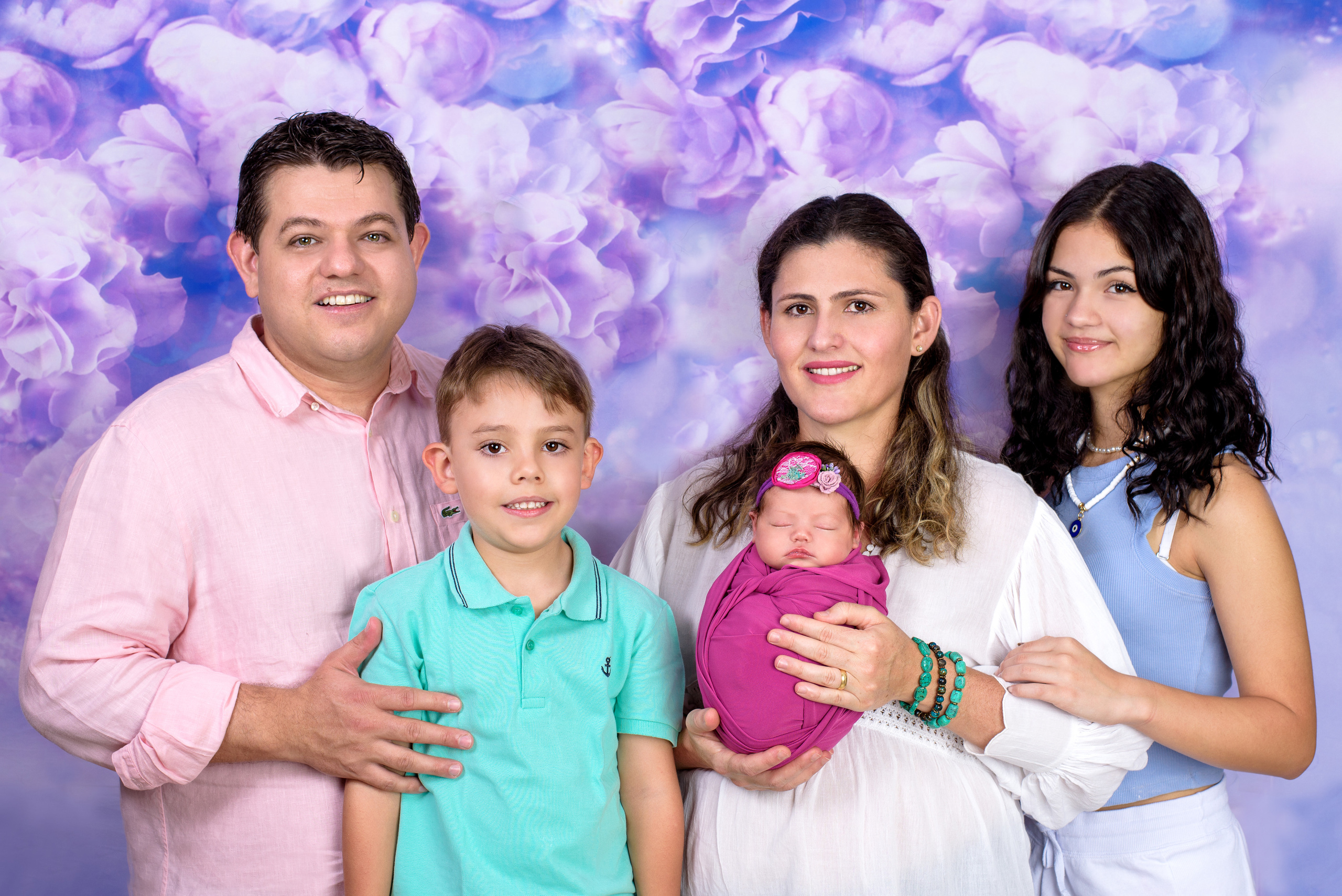 Beautiful newborn and family photo shoot Nairobi Mombasa Kenya. Newborn, Baby, Maternity and Family Photographer Nairobi Mombasa Kenya