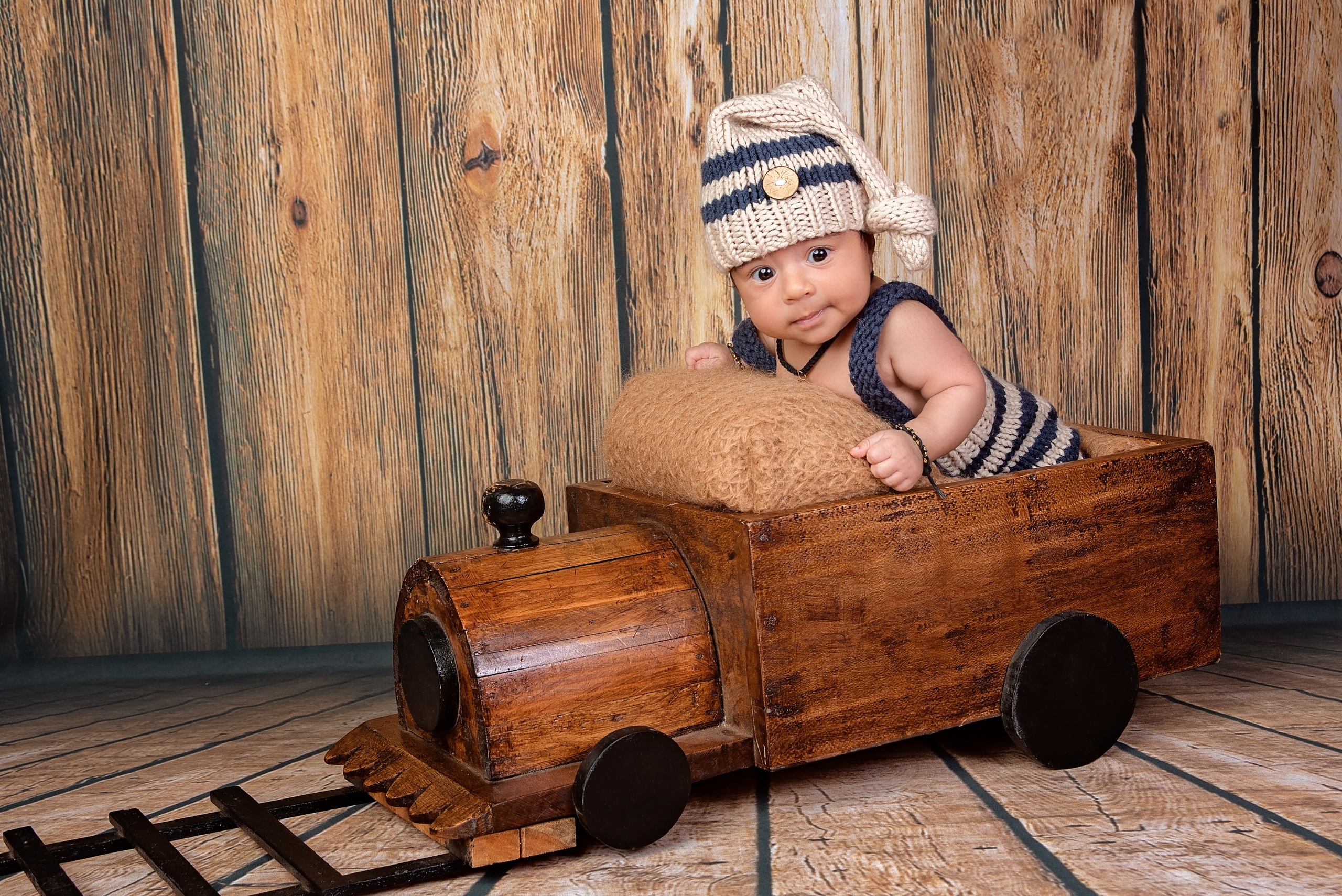 Deepa 3 months baby boy and family photo shoot. Newborn, Baby, Maternity and Family Photographer Nairobi Mombasa Kenya