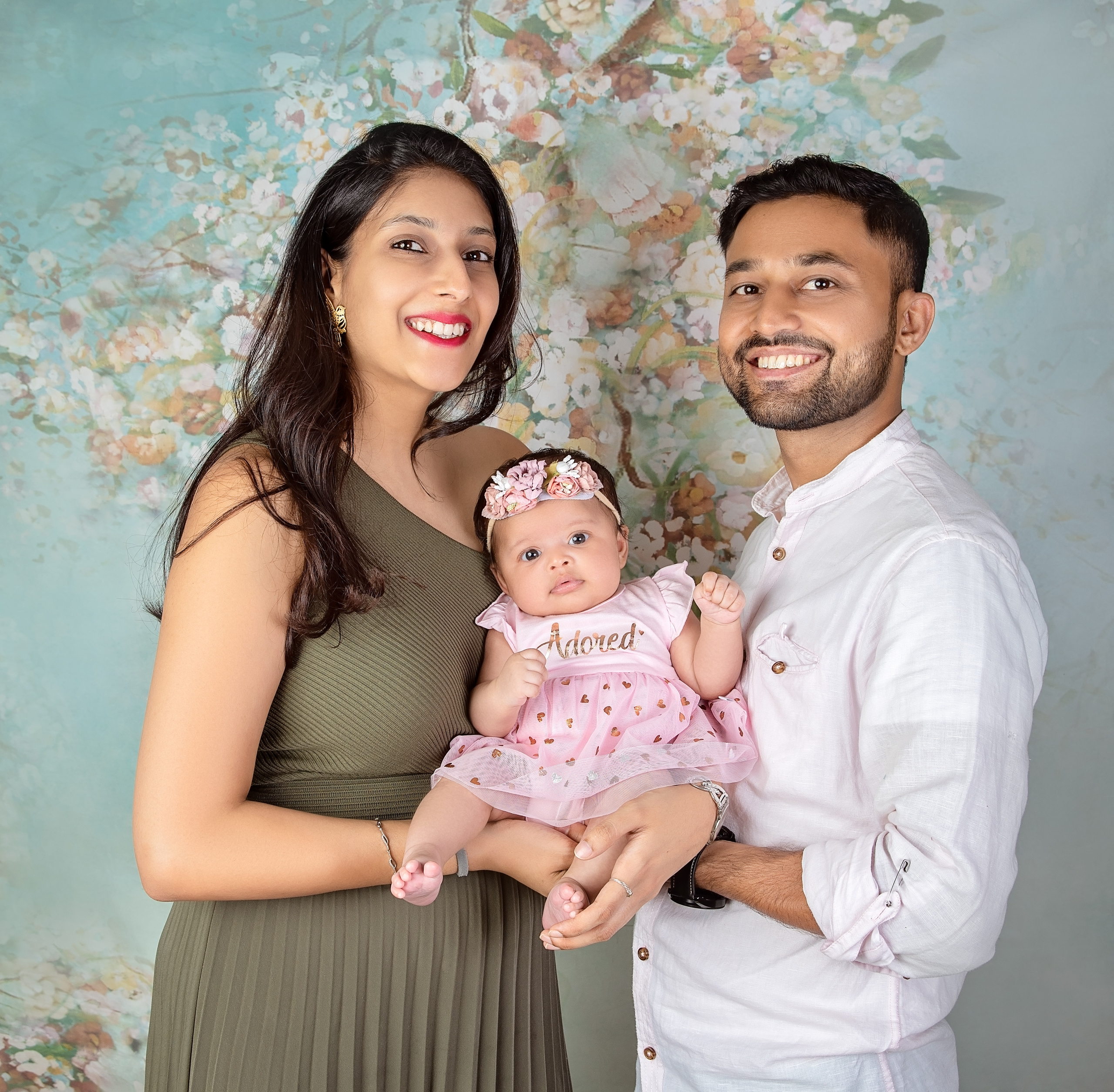 Amazing family and newborn photo shoot for Deepa in Nairobi Kenya. Newborn, Baby, Maternity and Family Photographer Nairobi Mombasa Kenya