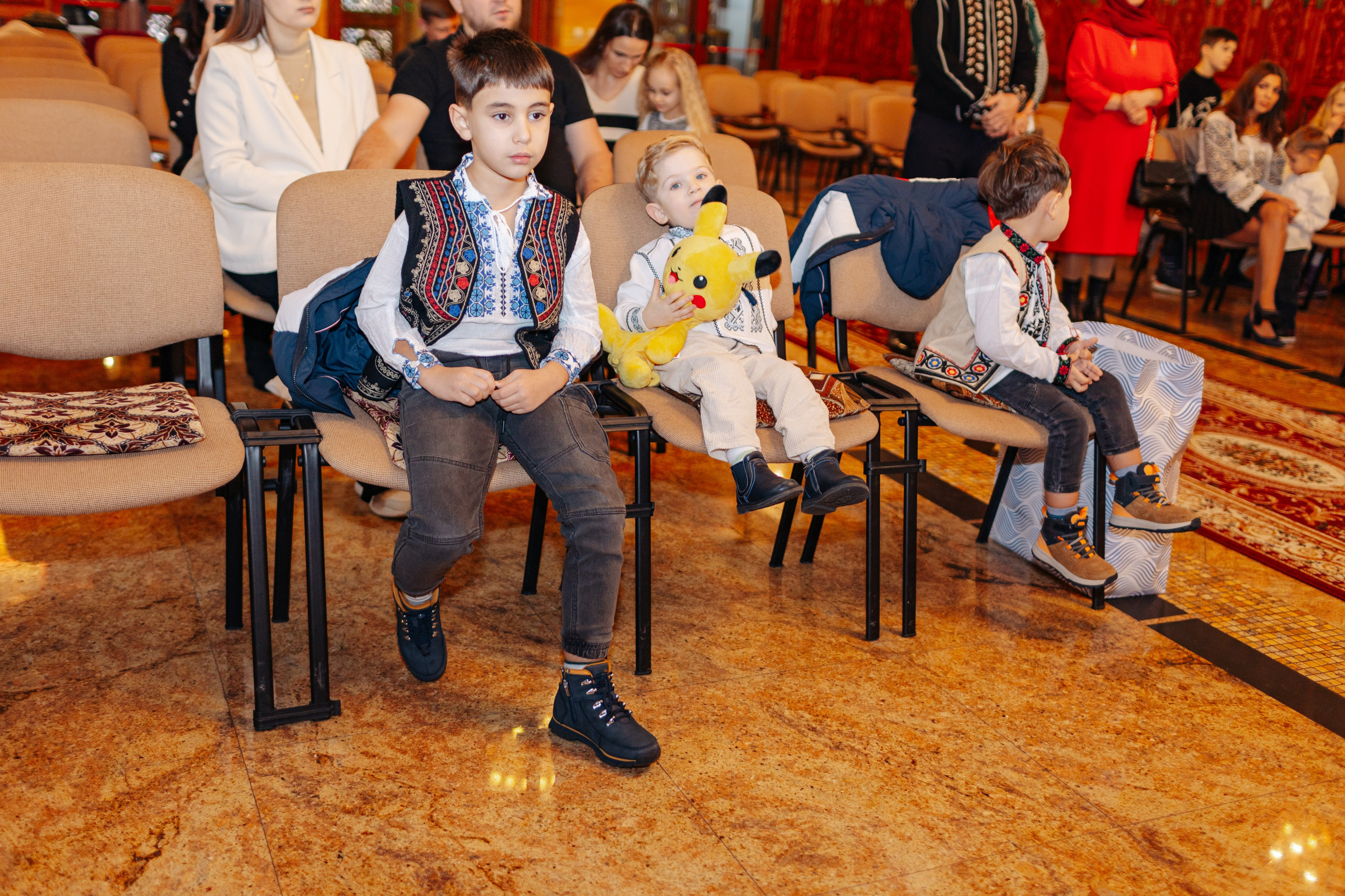 Botezul micuțului Matteo. Cristina Andronache fotograf Brașov fotograf de familie fotograf de nunta Brașov