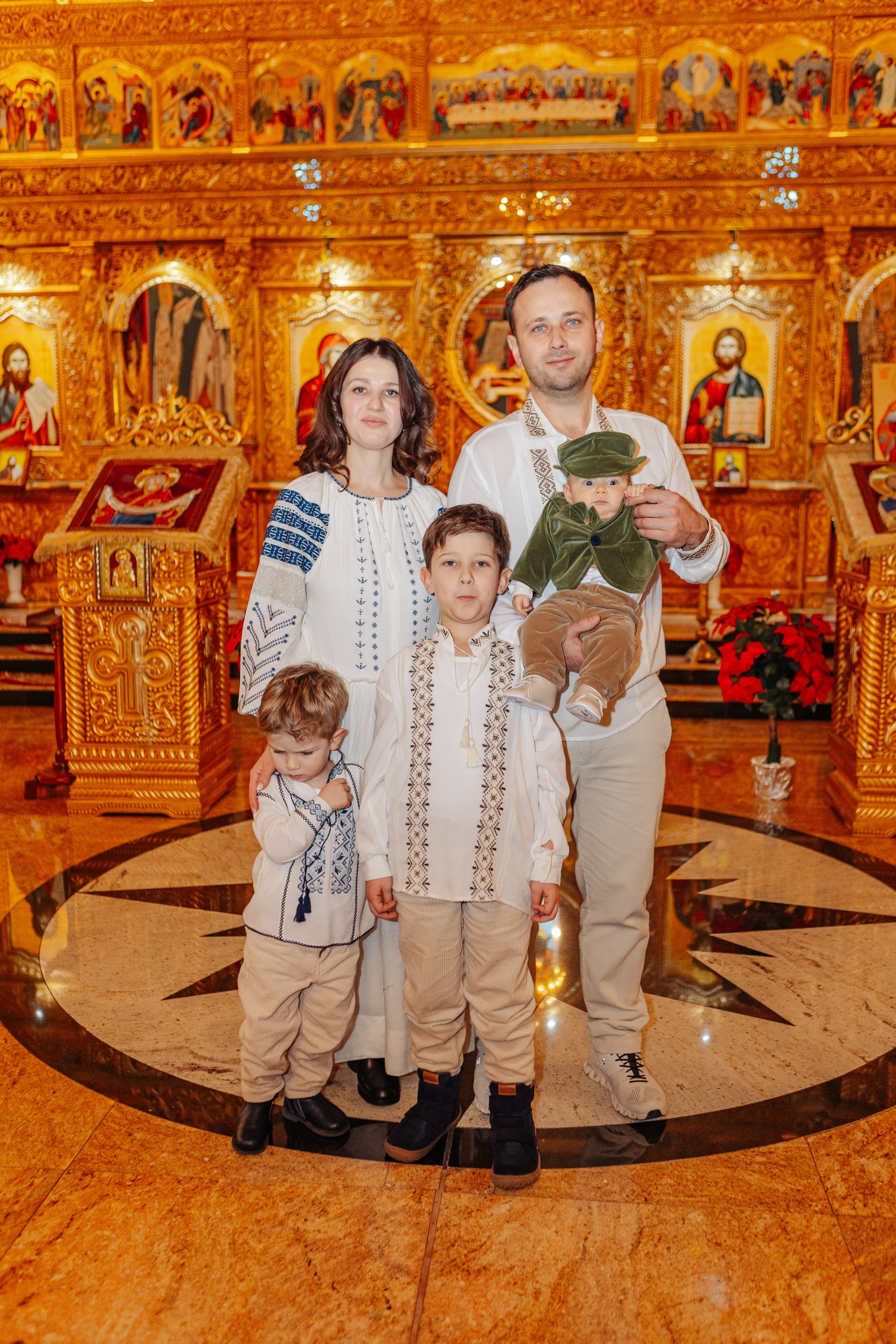 Botezul micuțului Matteo. Cristina Andronache fotograf Brașov fotograf de familie fotograf de nunta Brașov