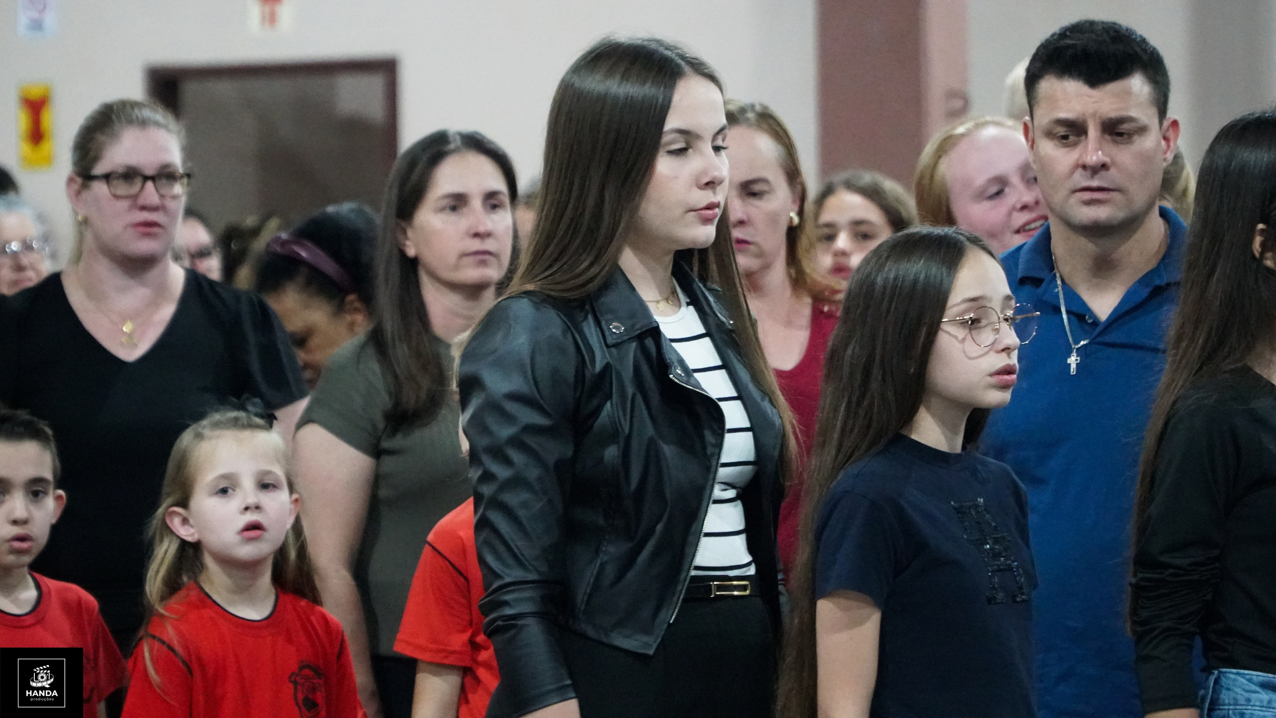Noite autógrafos colégio Aurélio Buarque de Holanda. Handa Produções