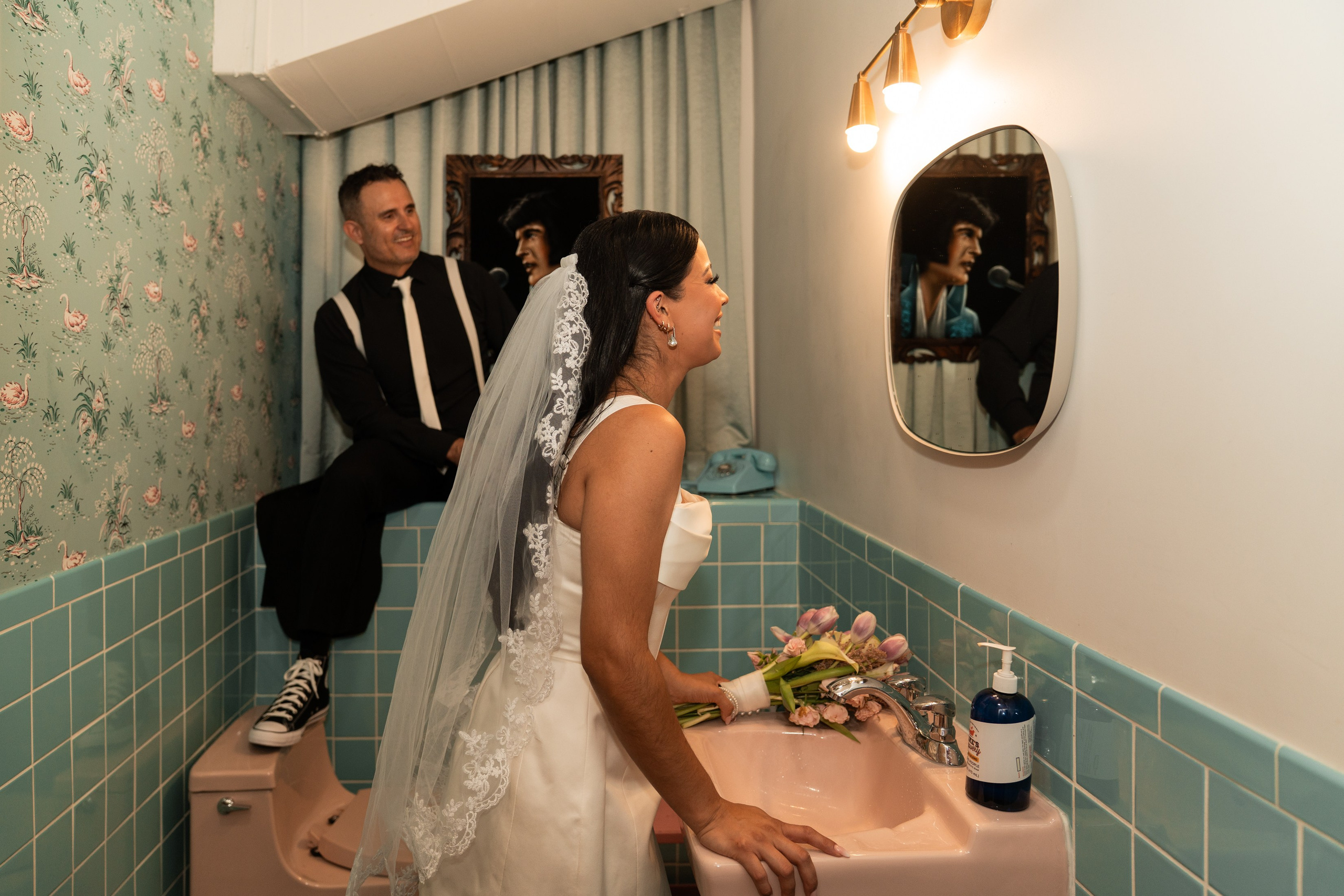 Stephanie&Ryan. Wedding & elopement photographer Viktoriya Kravtsov. Las Vegas