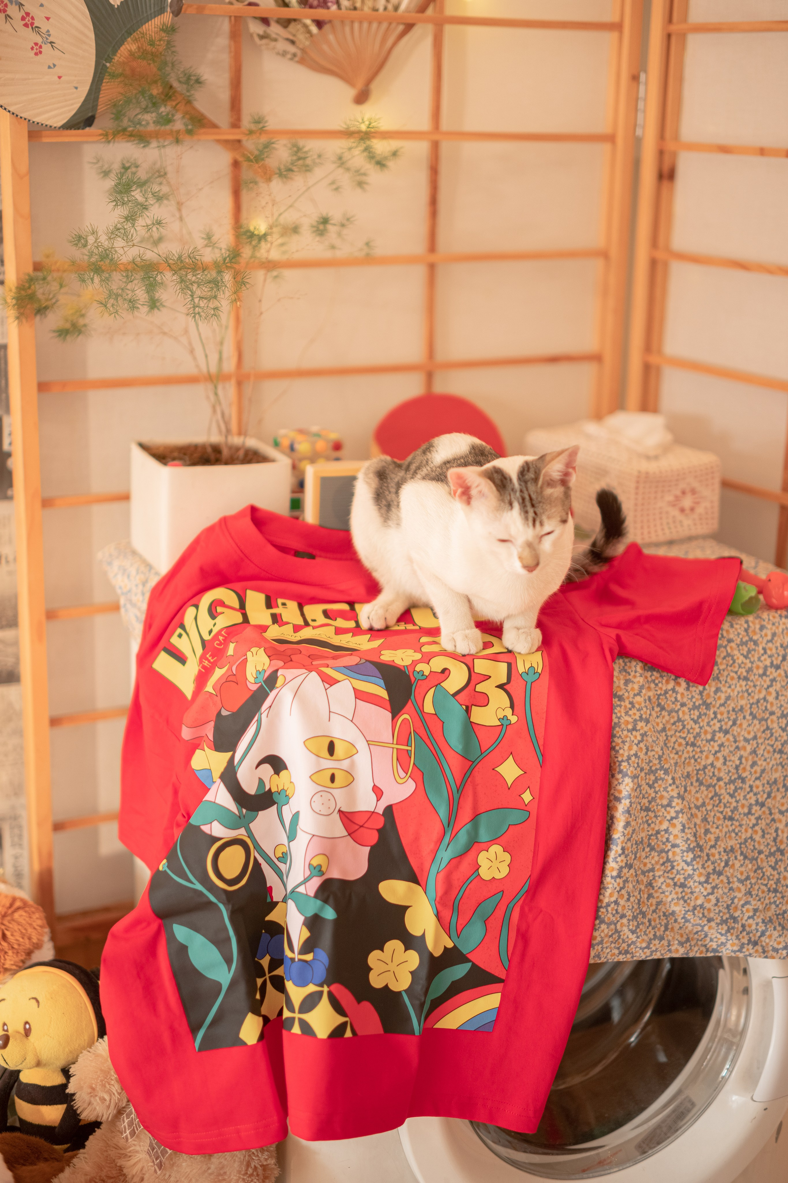 HIGHCLUB Cat Tshirt/ Bag. FINE ART PHOTOGRAPHY