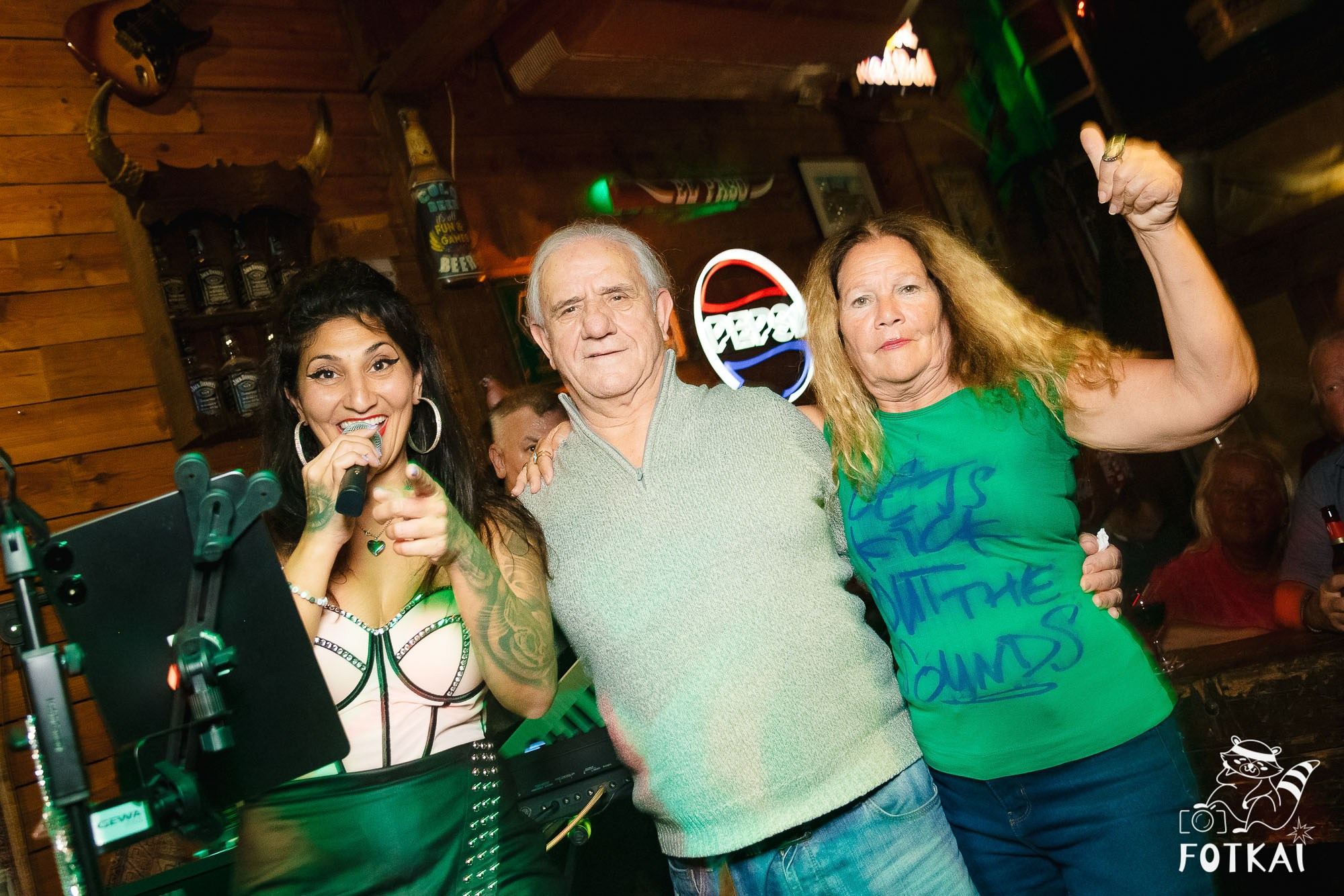 Amy Winehouse Tribute at El Paso Bar (March 28) — Live Concert Photo Report | FOTKAI