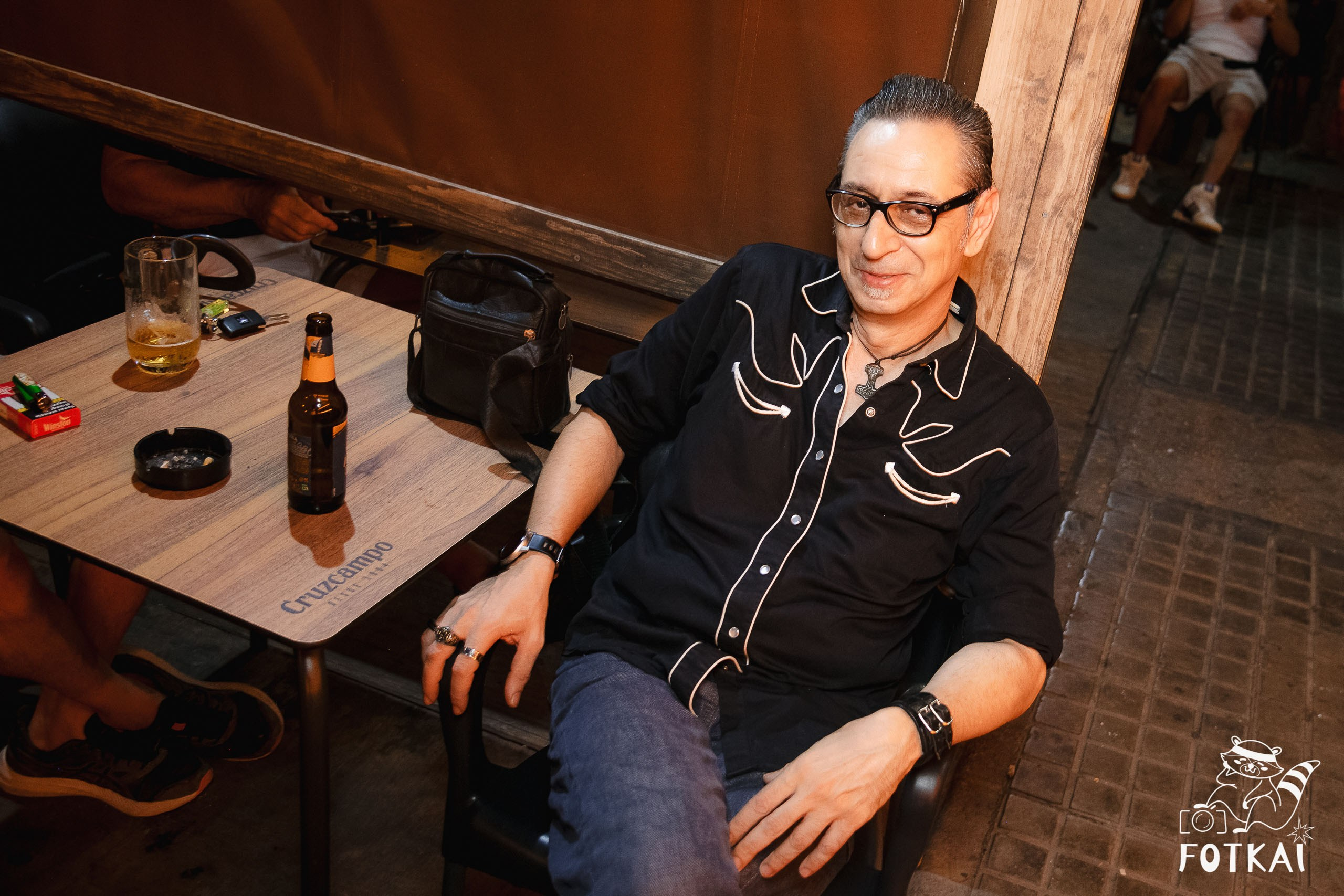 Santi Campillo en El Paso Rock Bar Torrevieja: Reportaje fotográfico 30.08.25 | FOTKAI