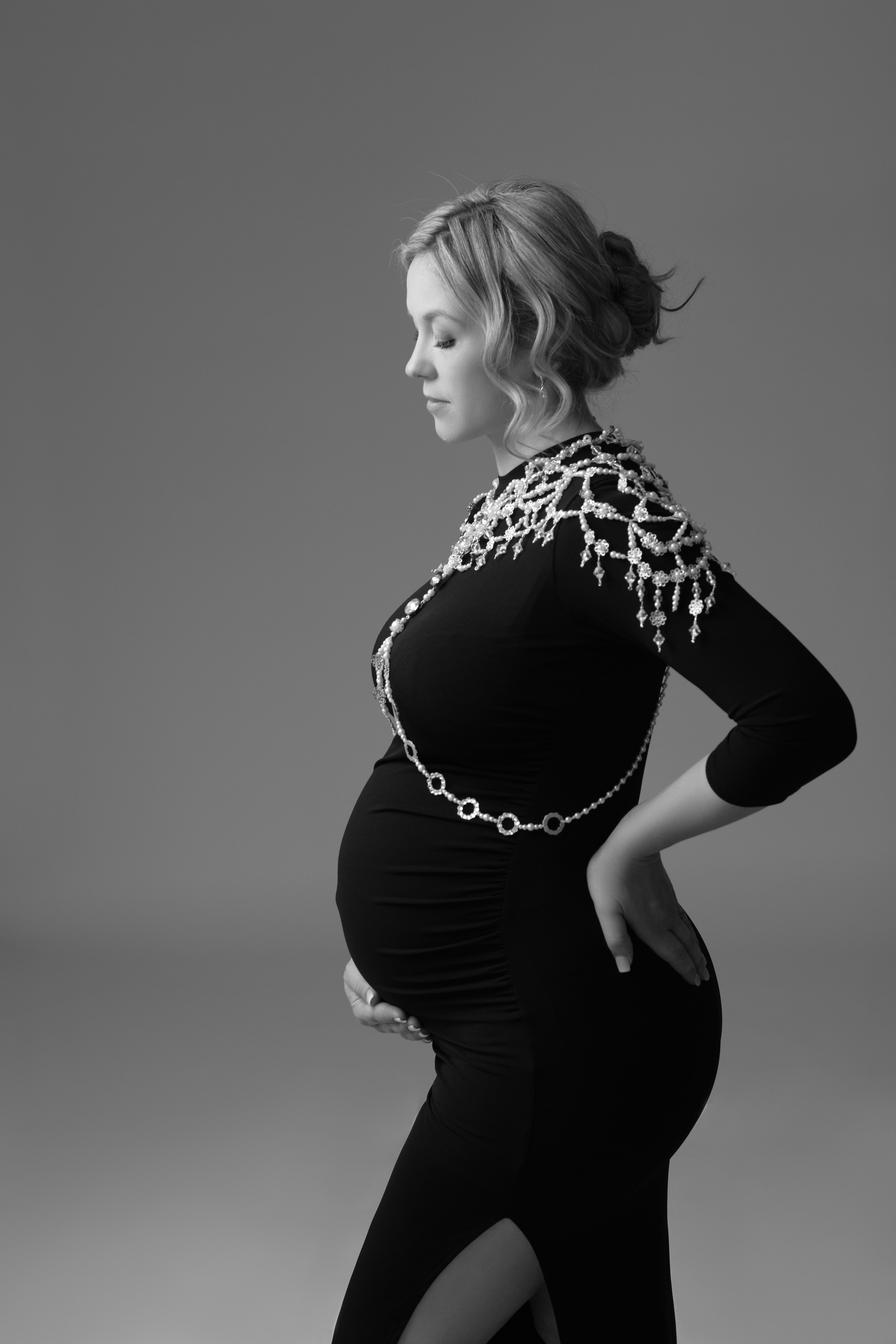 Babybauch Fotoshooting im Studio und on Location. Neugeborene, Baby Fotografin in Düren (NRW) - Vitalina Unruh