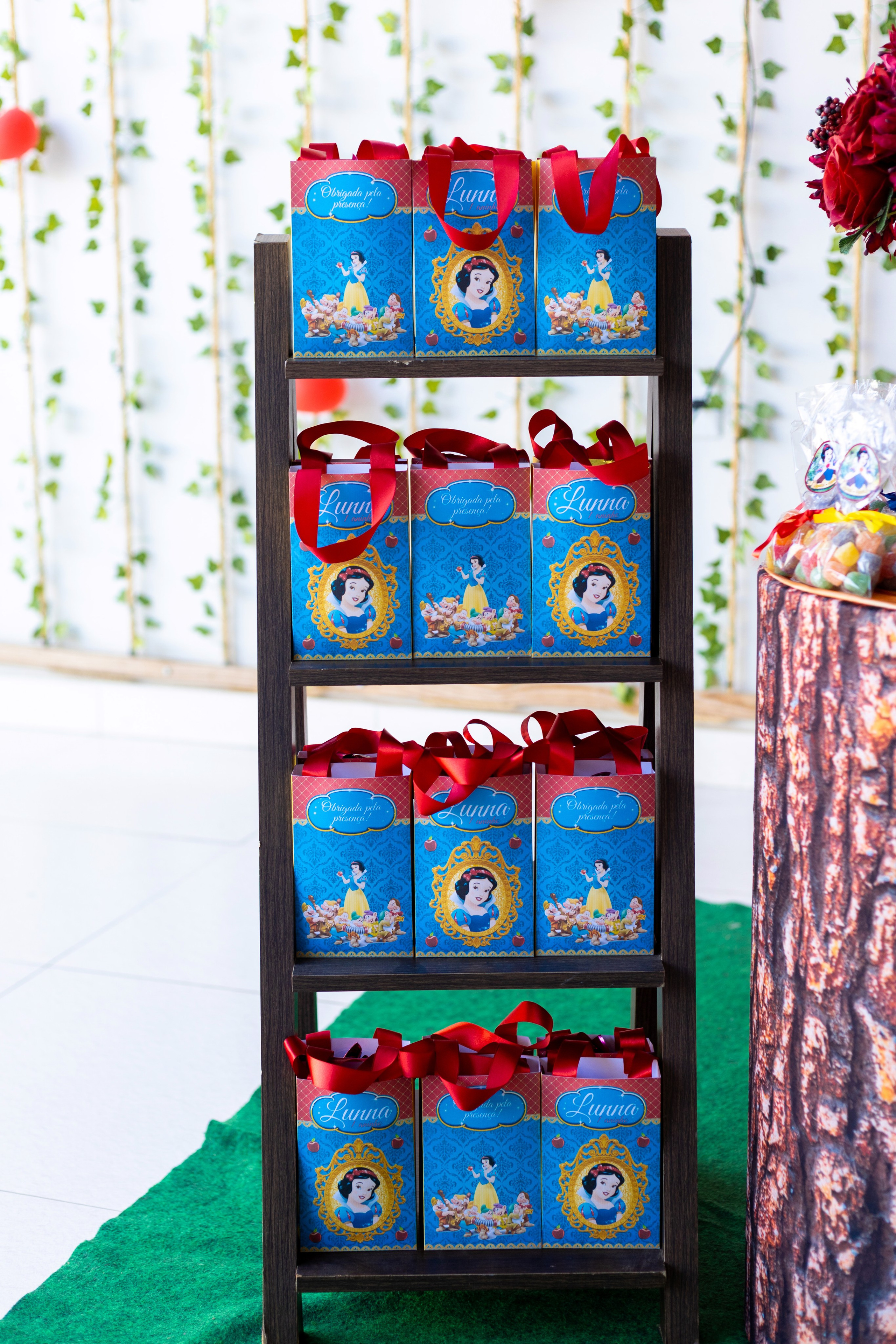 Lunna 1 aninho. Bem-vindo ao Meu Mundo Fotográfico