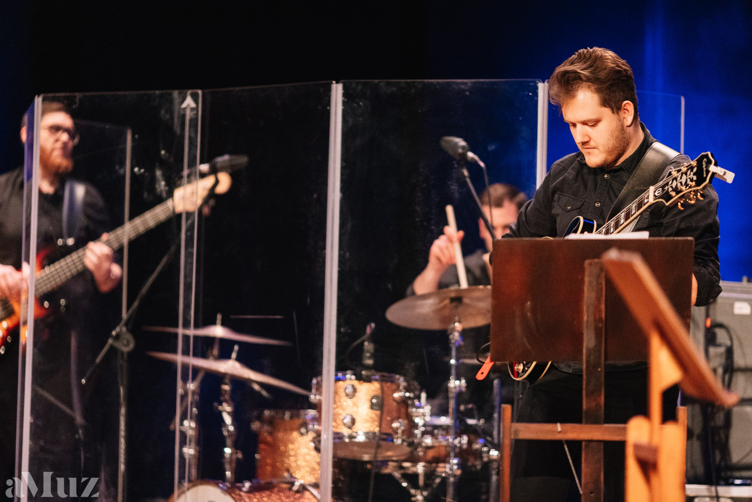 Jazz Zaśpiewam. Fotograf Ślubny Warszawa - Sesje Biznesowe Rodzinne Eventy