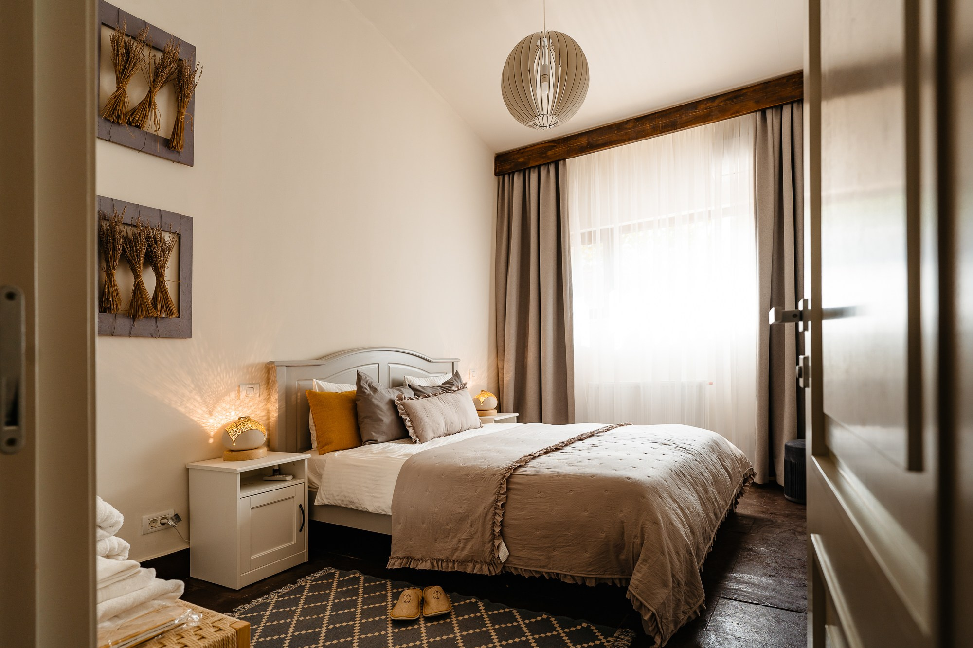 Fotografie Imobiliară Profesională | Birouri & Spații. Fotograf Corporate Business