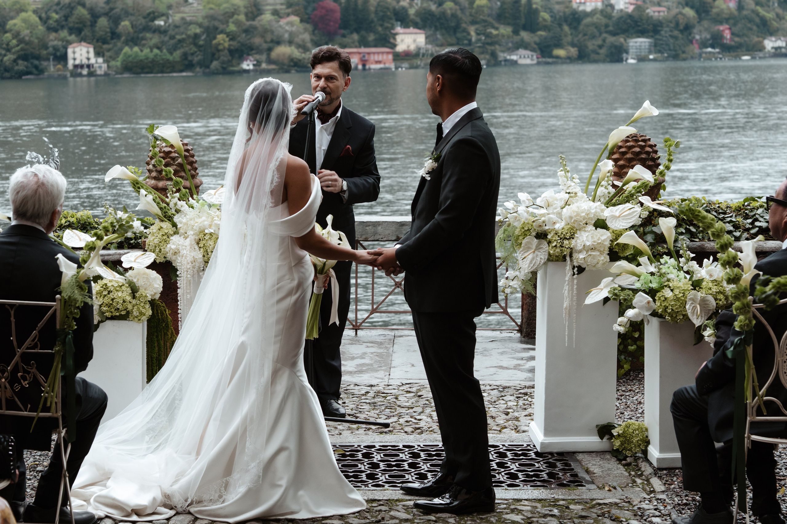 BEATRICE AND RAFAELE_LAKE COMO_Villa Regina Teodolinda. PHOTOGRAPHER IN ITALY