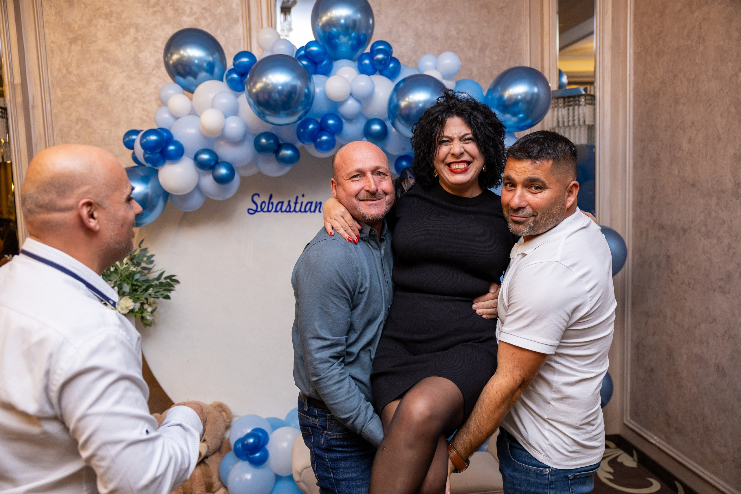 Andrei Sebastian. Moments By Gub