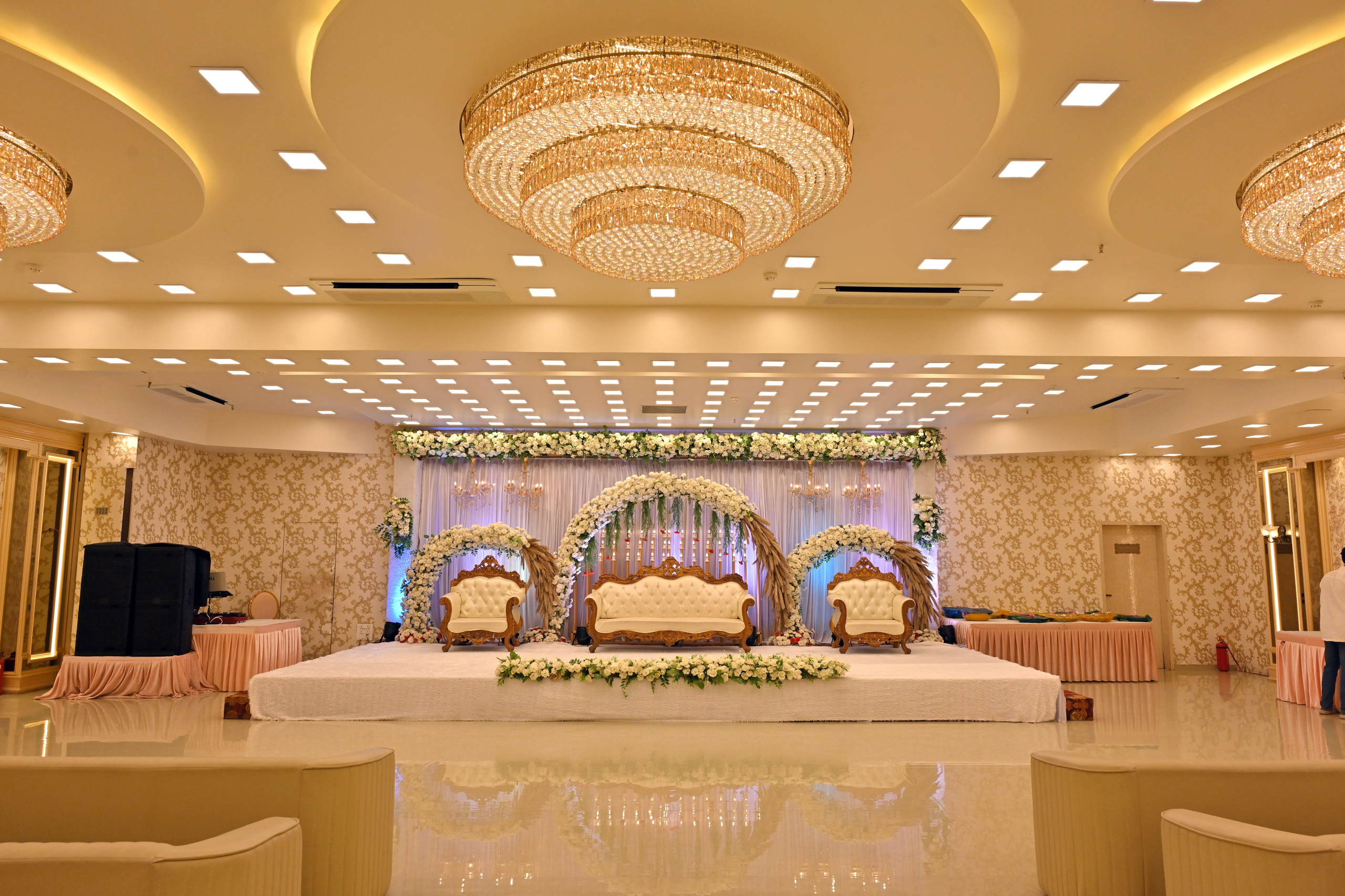 Vivek & sunanda. “Ajay Digital Photo Studio — Capturing Timeless Wedding Moments”