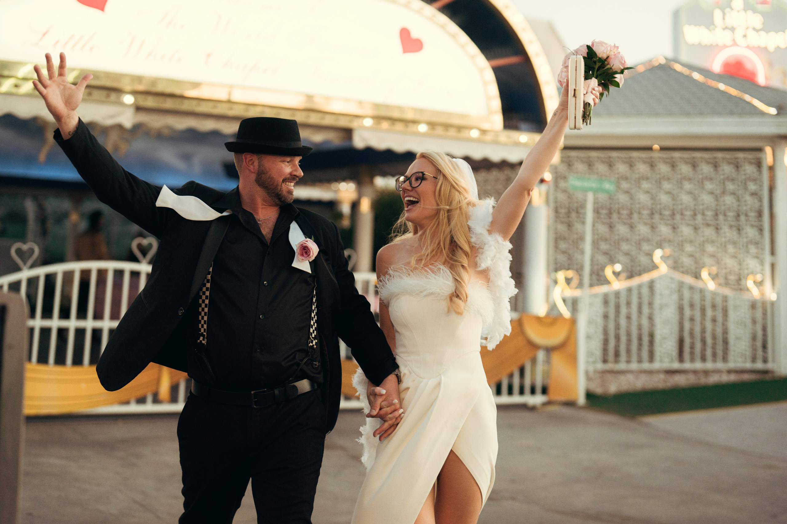 Carlee&Aaron. Wedding & elopement photographer Viktoriya Kravtsov. Las Vegas