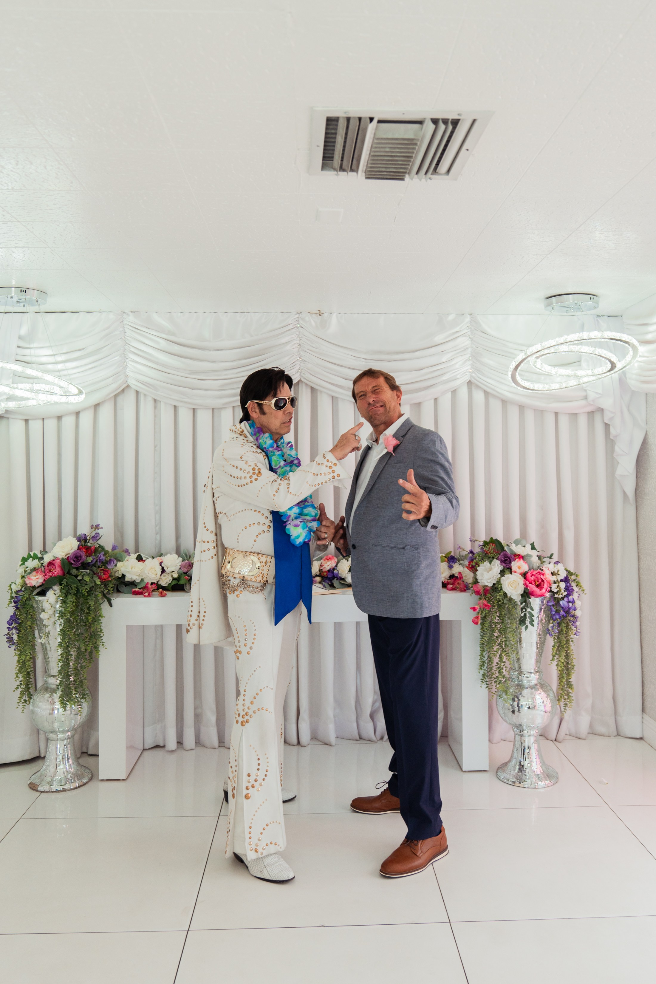 Sandra&Steffen. Renewal vows. Wedding & elopement photographer Viktoriya Kravtsov. Las Vegas