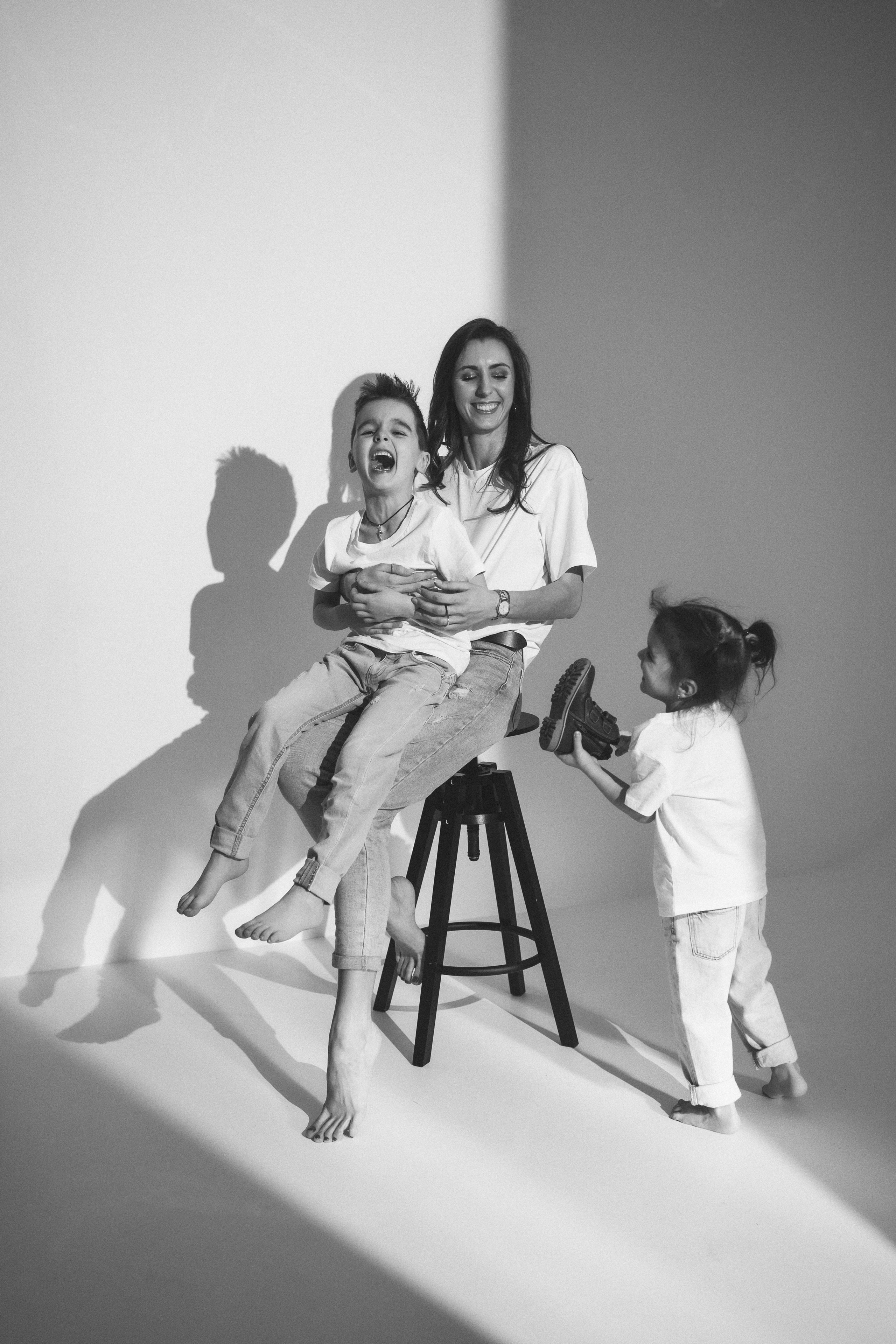 Ģimenes fotosesija. Sieviešu fotogrāfe Nadja Kraukle