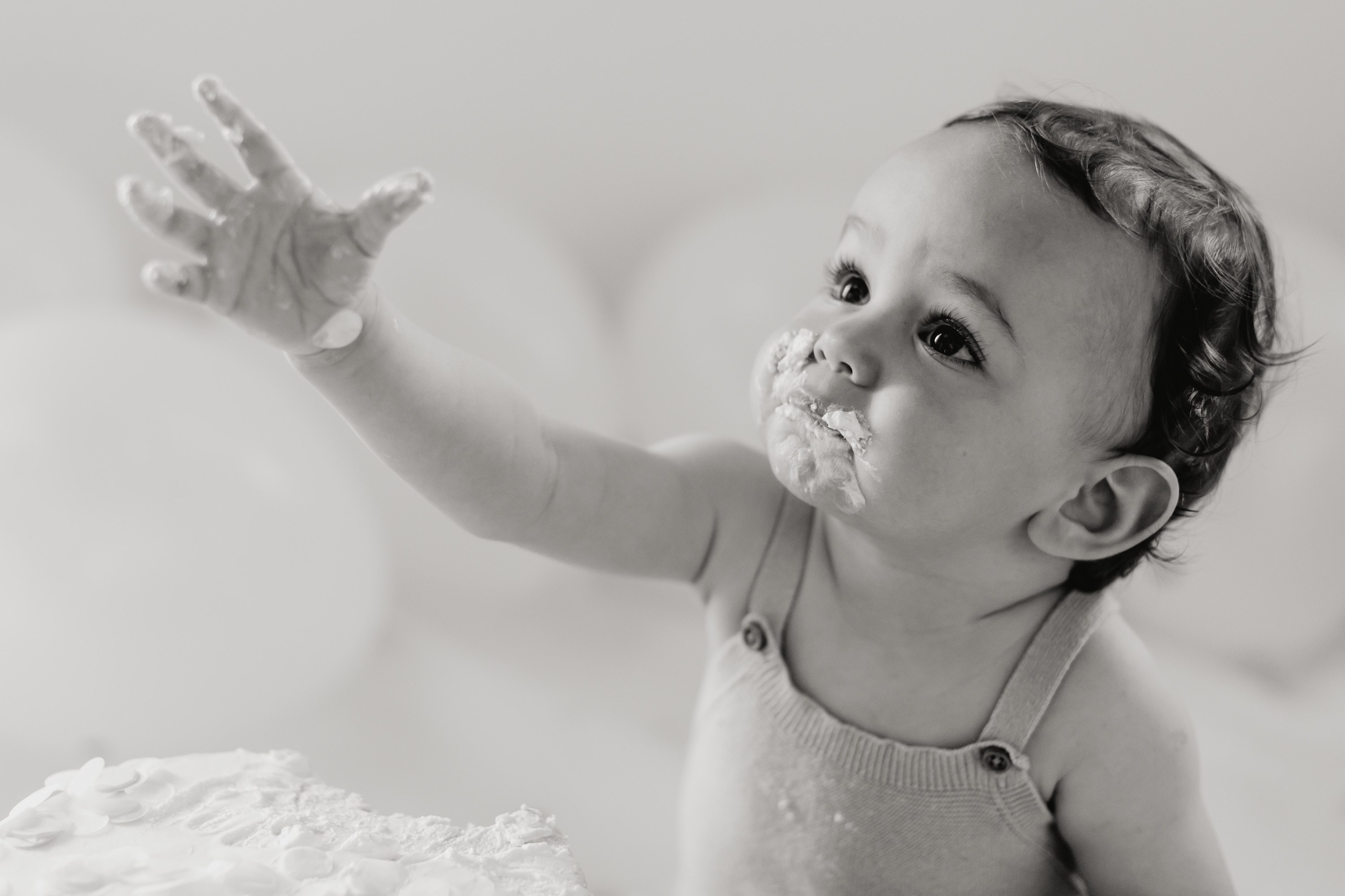 Cake Smash Session. Family and children photographer in Belgrade Milja Ciric