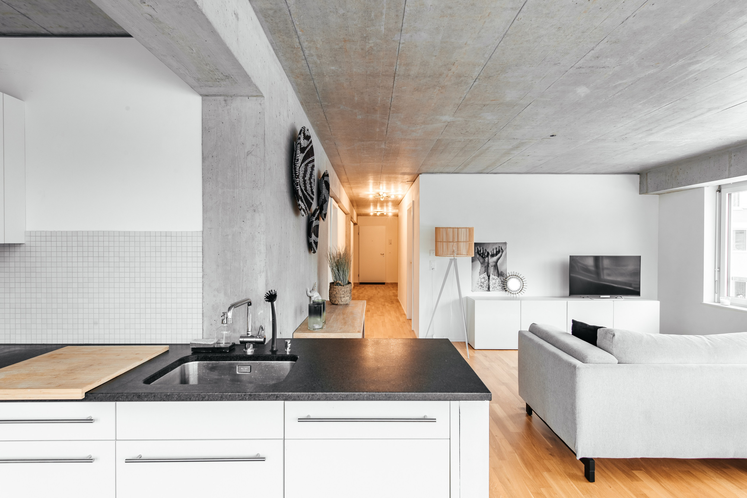 Wohnung, WINDISCH, AARGAU. Hallo! Ich bin Elena und arbeite als Immobilienfotografin