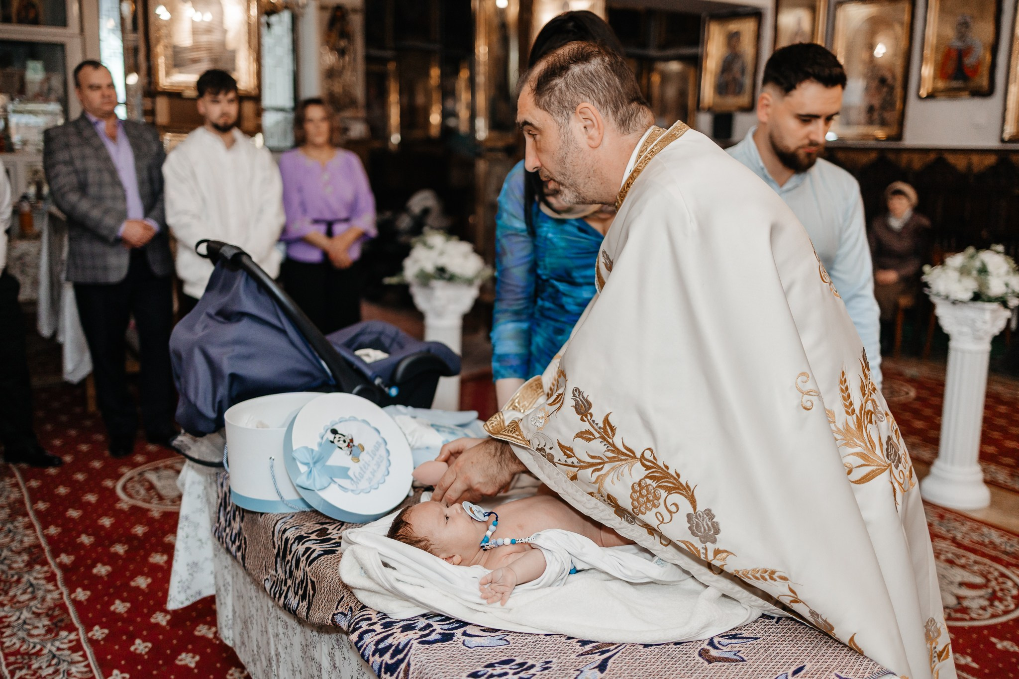 Matei-Ioan. FotoACTIV.ro - Imaginea ta contează