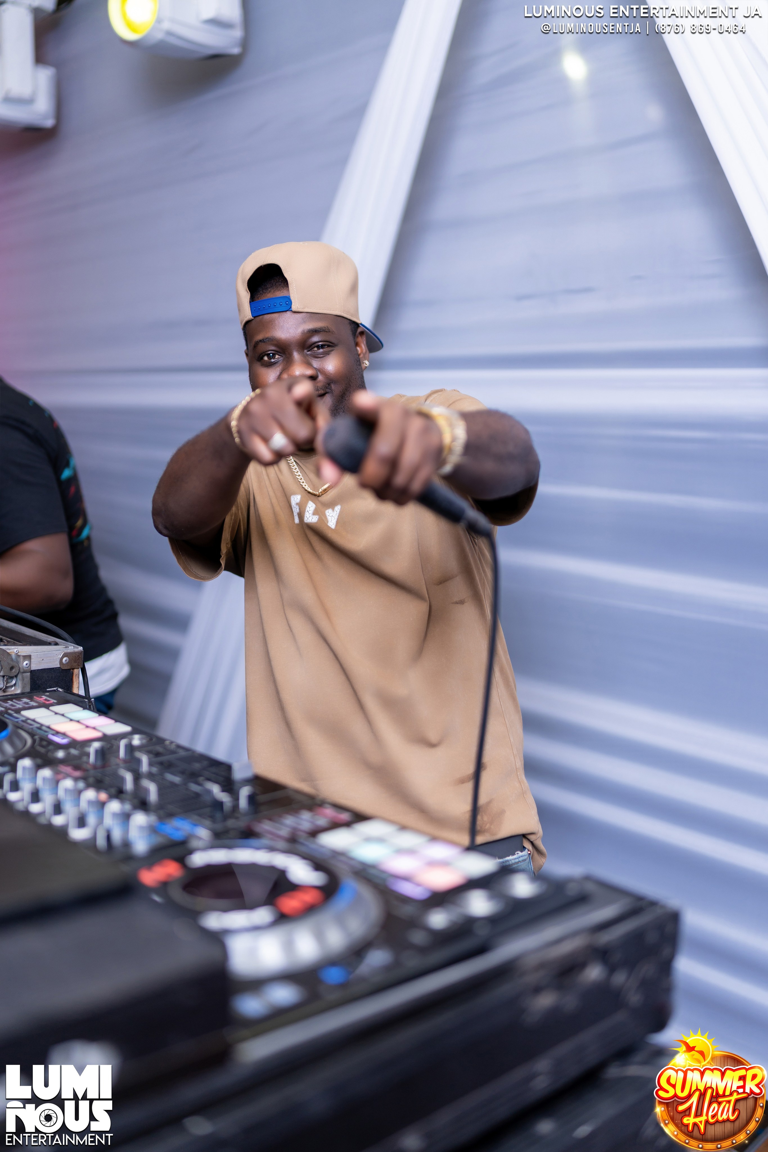 Summer Heat. Luminous Entertainment Ja