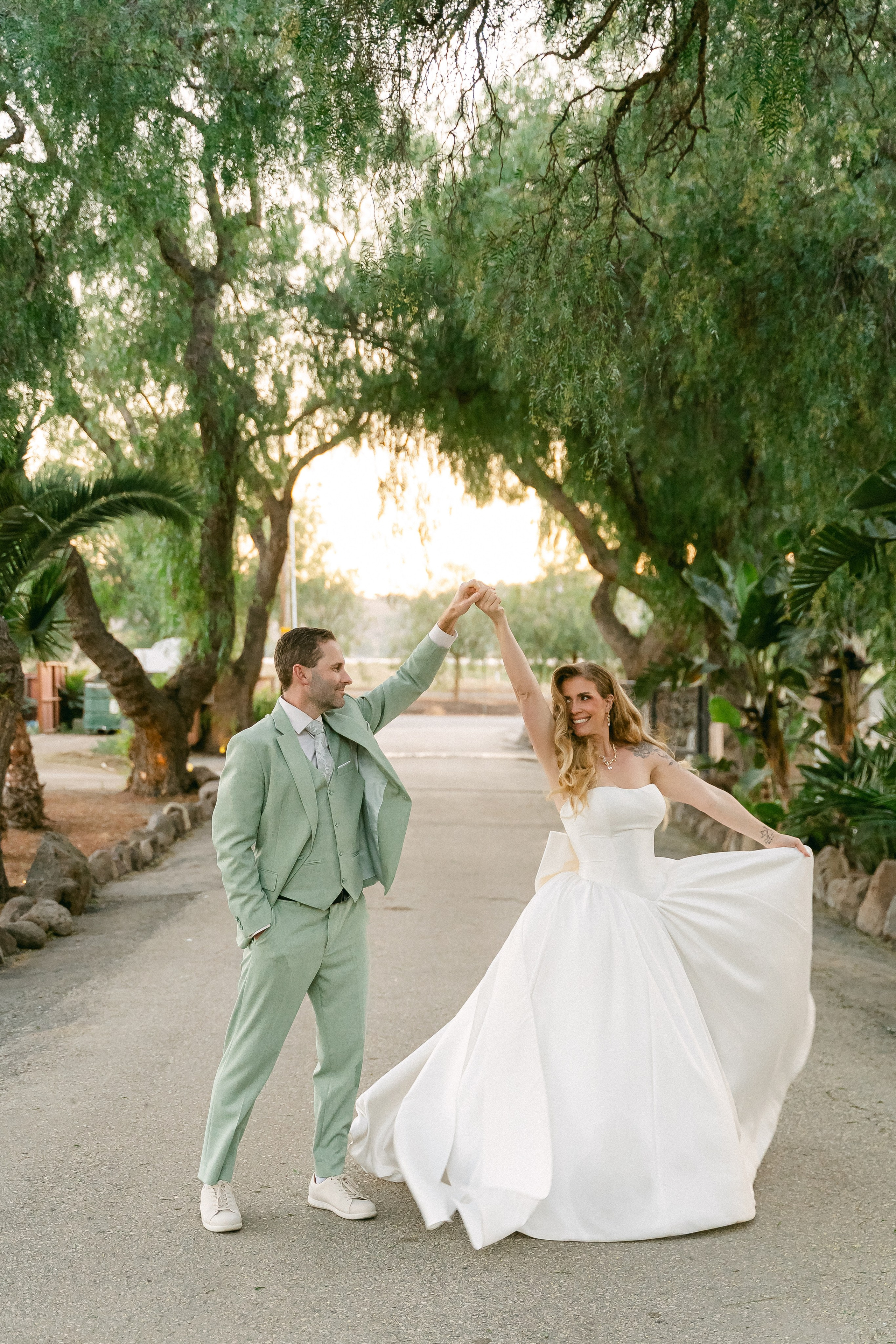 Mark & Caroline. Babich Weddings
